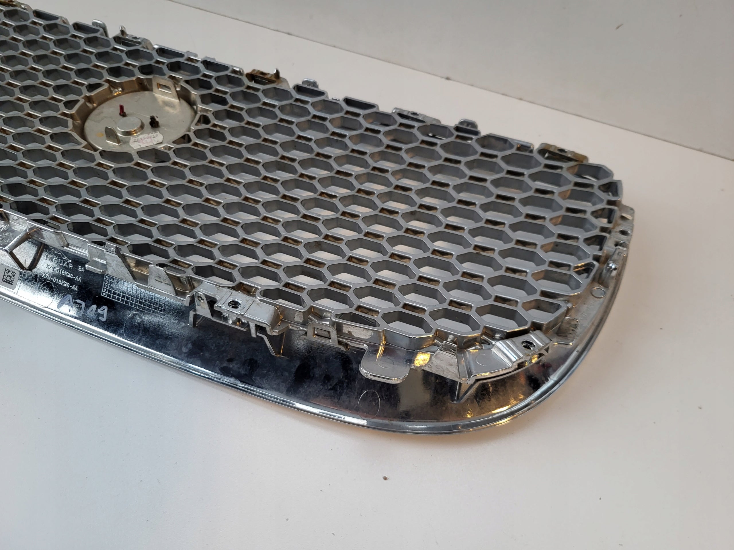 Kühlergrill Jaguar XE X760 FRONTGRILL rXEX760Jagu Kühlergitter