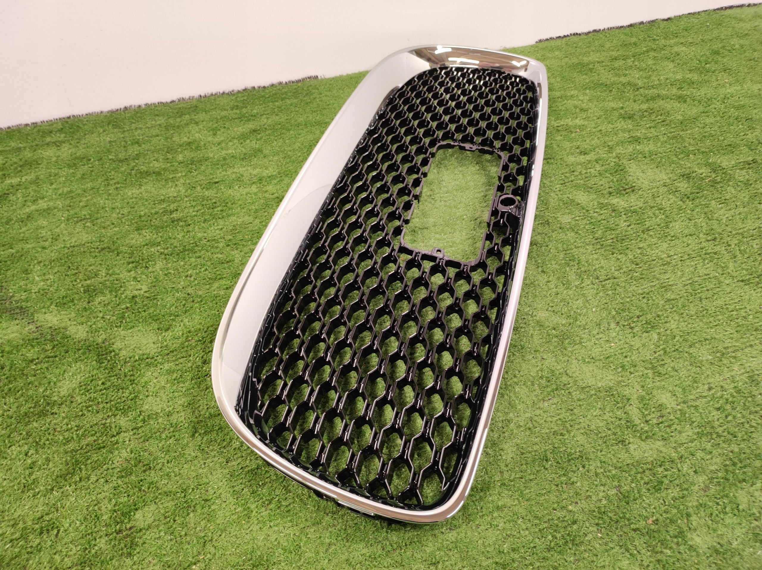 Kühlergrill Jaguar XE X760 FRONTGRILL T4N5783GX73 Kühlergitter