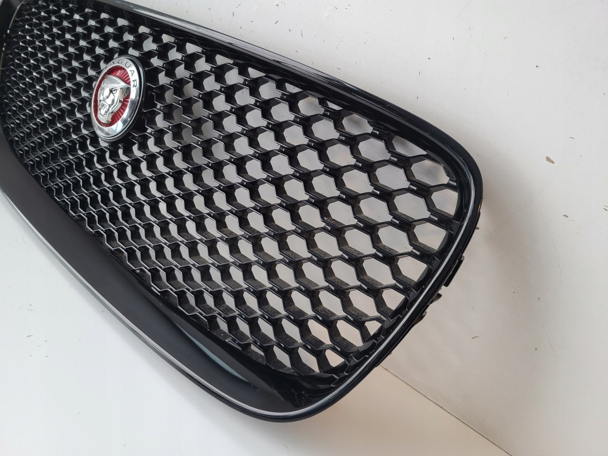 Kühlergrill Jaguar XF X260 FRONTGRILL KGX6M018K Kühlergitter