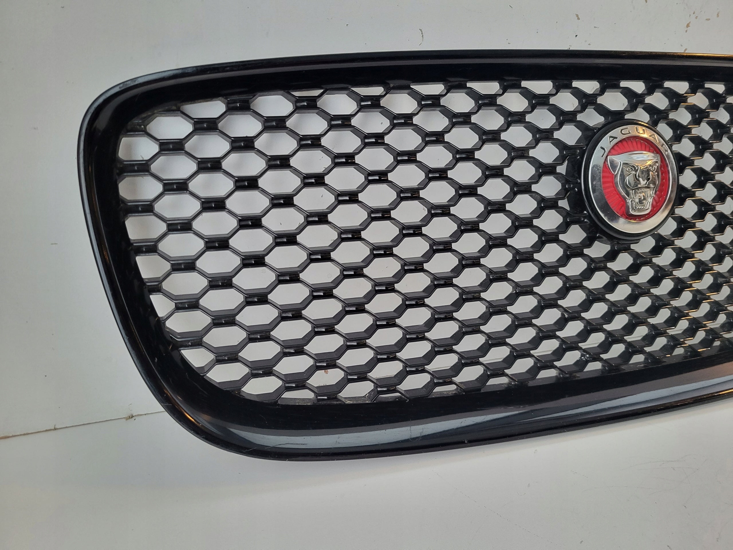 Kühlergrill Jaguar XF X260 FRONTGRILL KGX6M018K Kühlergitter