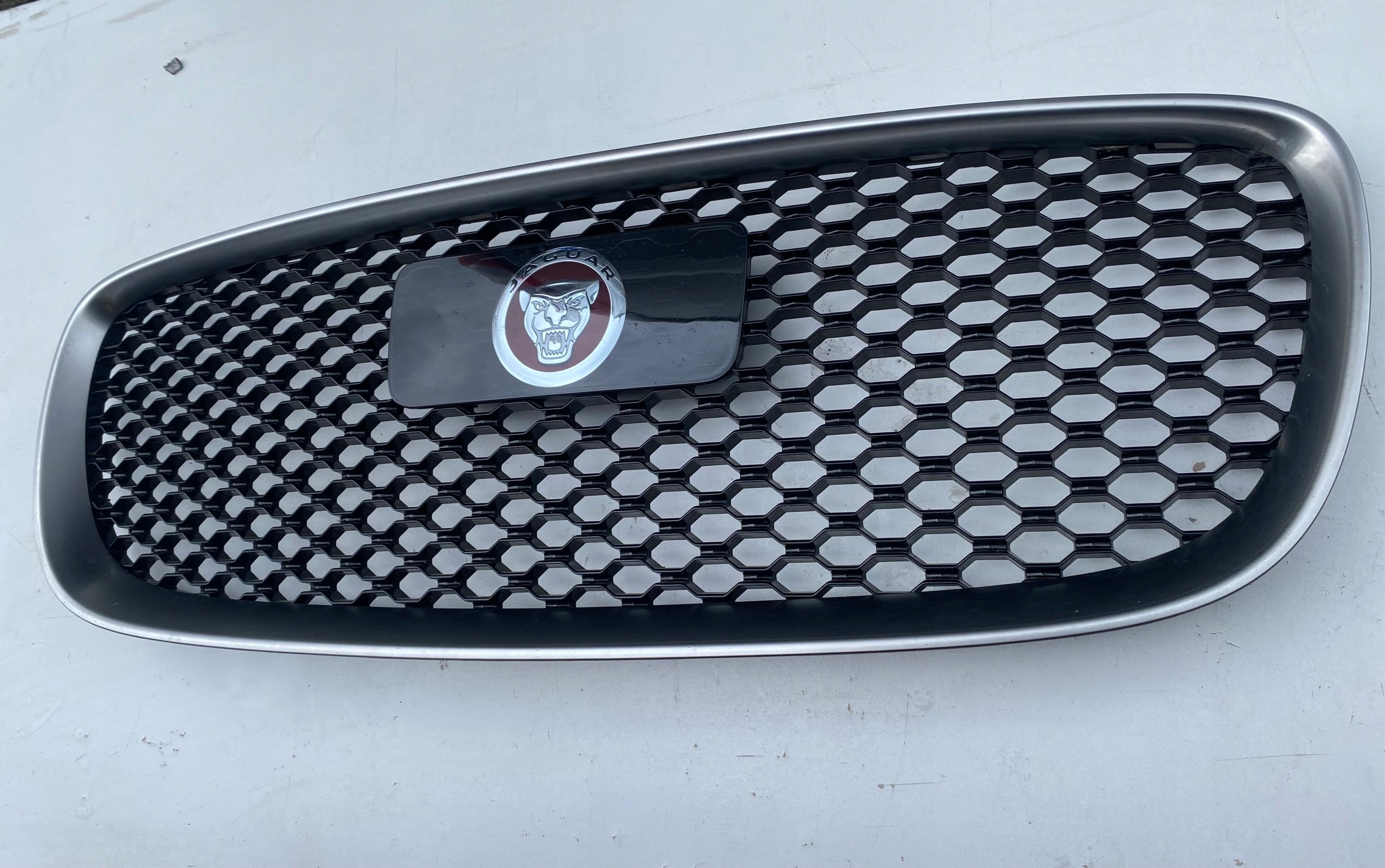 Kühlergrill Jaguar XF FRONTGRILL Kühlergitter