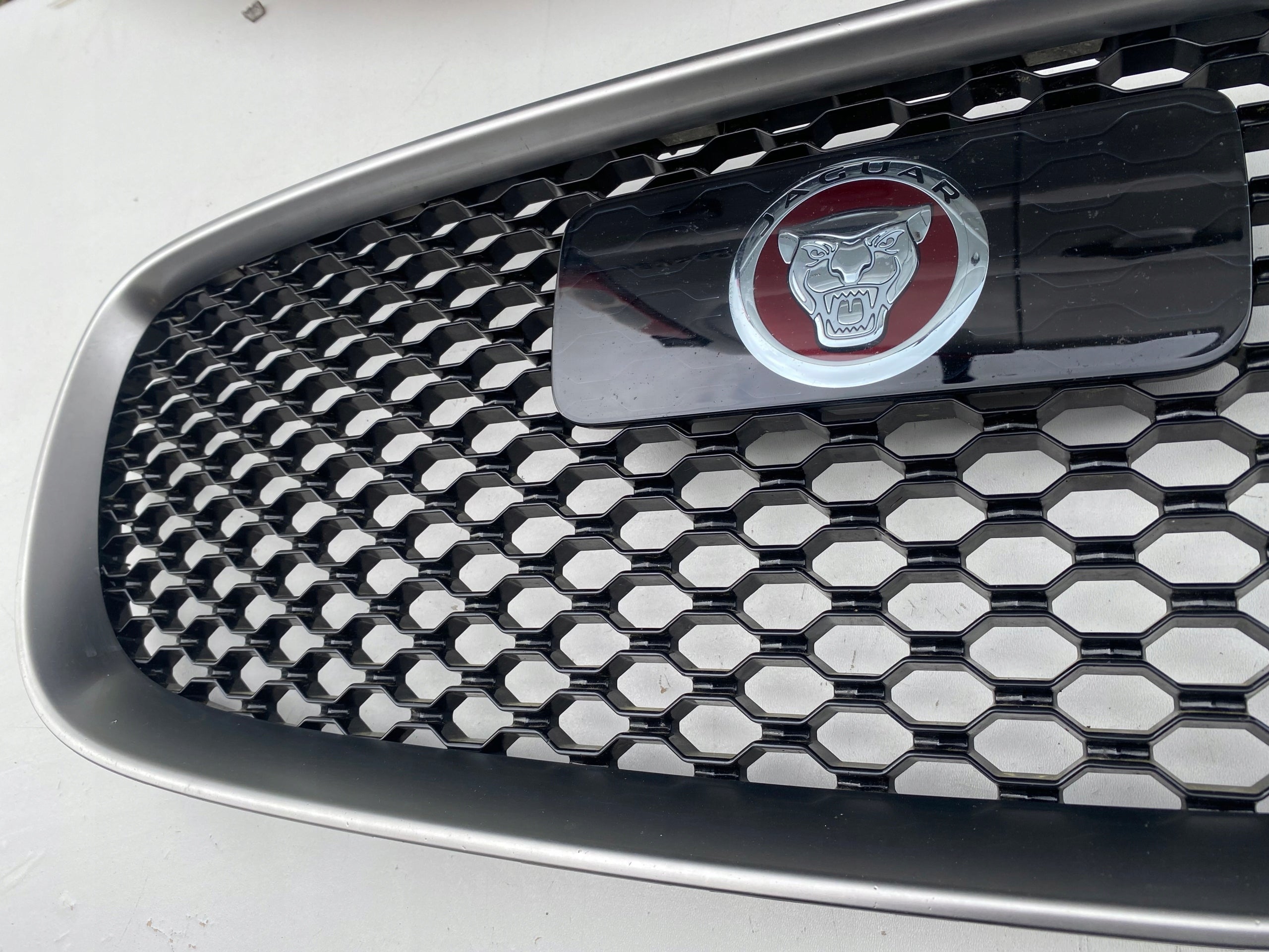 Kühlergrill Jaguar XF FRONTGRILL Kühlergitter