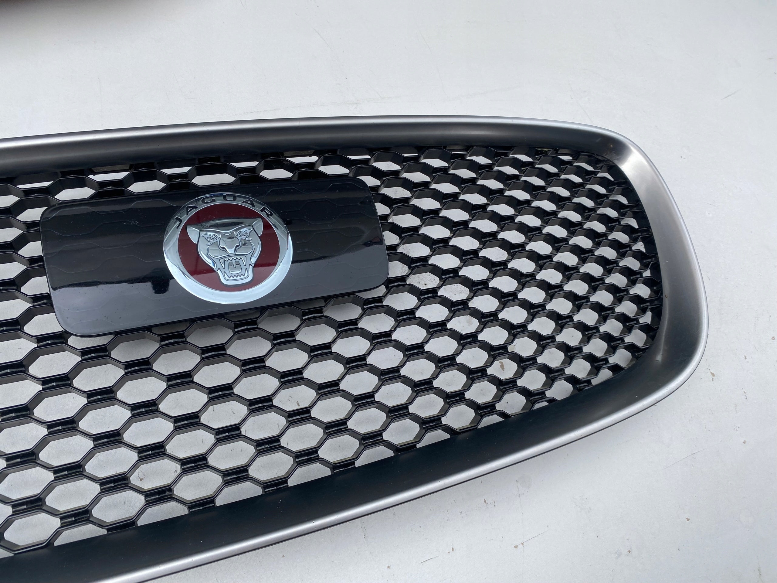 Kühlergrill Jaguar XF FRONTGRILL Kühlergitter