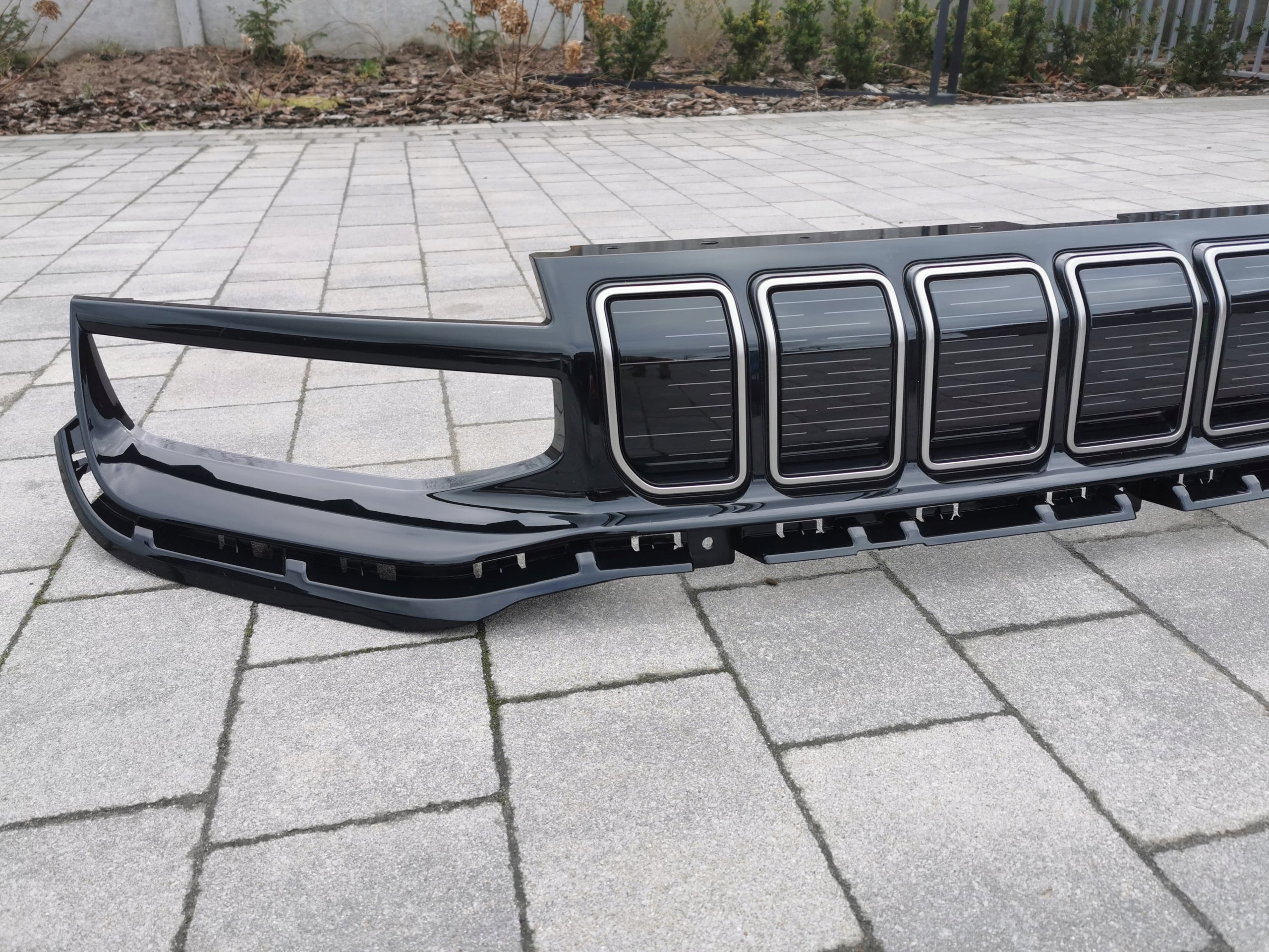 Kühlergrill Jeep AVENGER FRONTGRILL 735767813 Kühlergitter