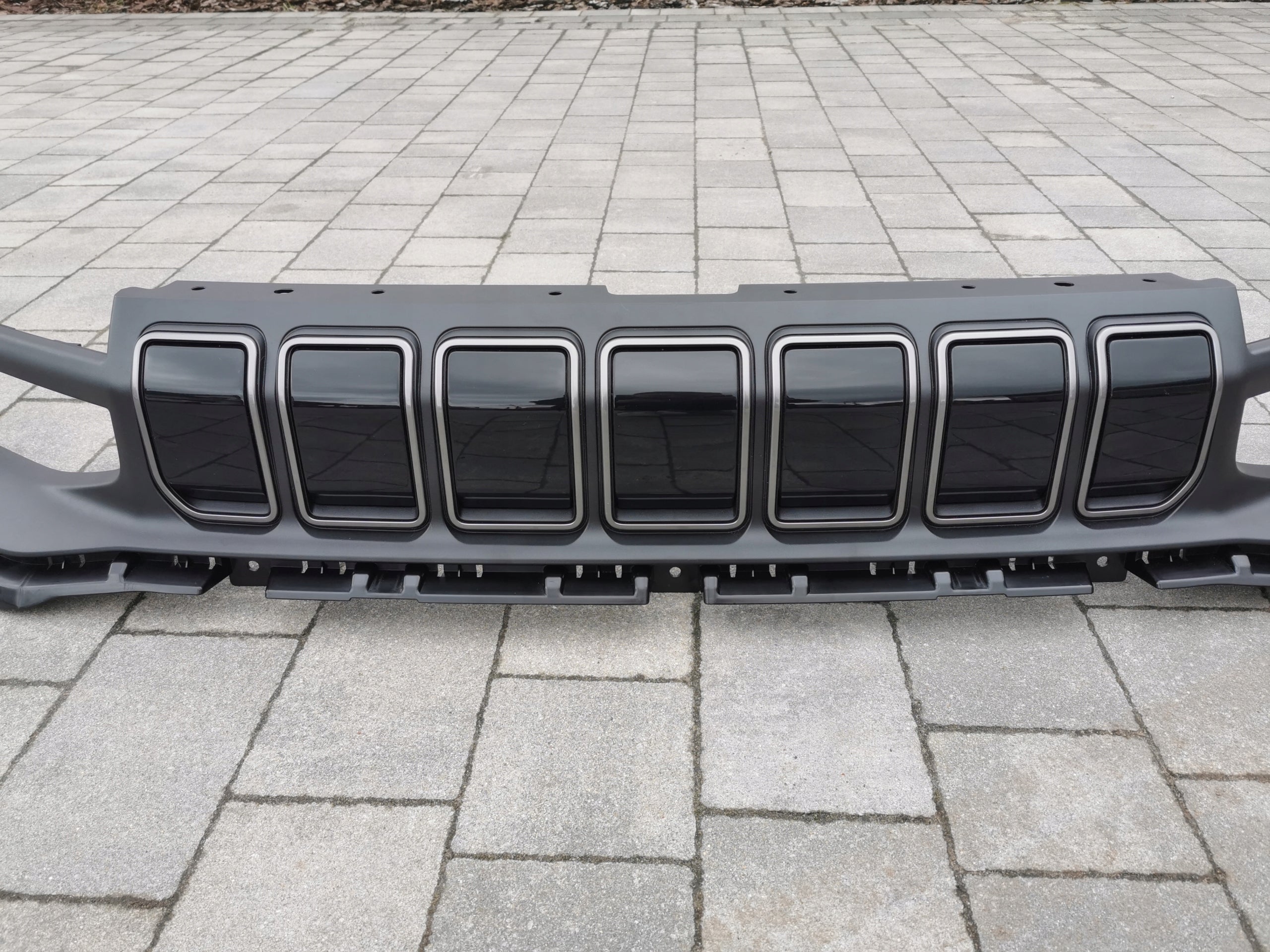 Kühlergrill Jeep AVENGER FRONTGRILL 735770622 Kühlergitter