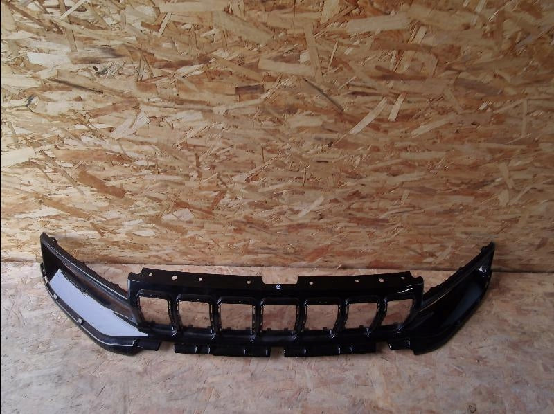  Grille Jeep AVENGER FRONTGRILL 735770622 Grille  product image