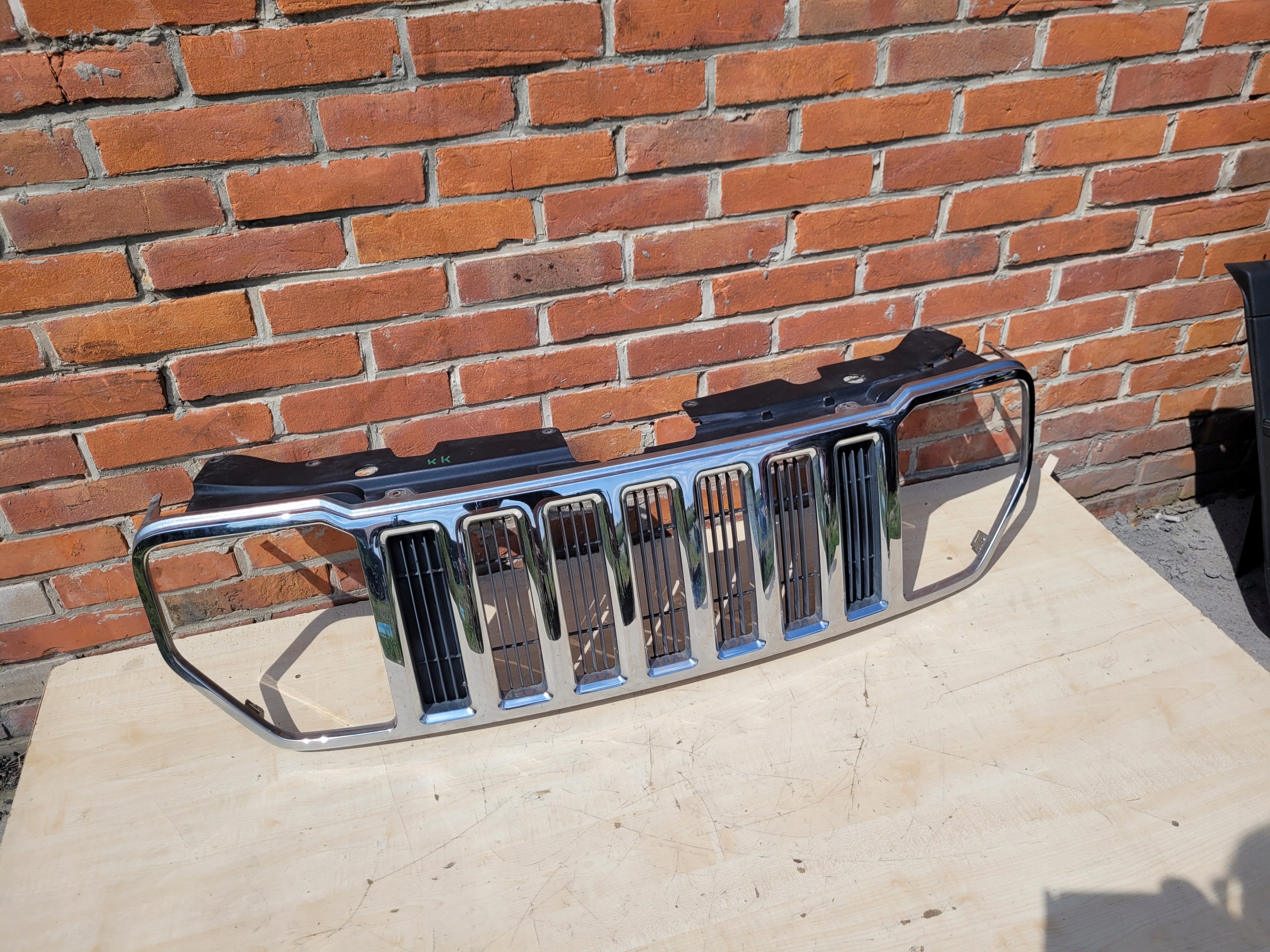 Kühlergrill Jeep CHEROKEE KK FRONTGRILL Kühlergitter