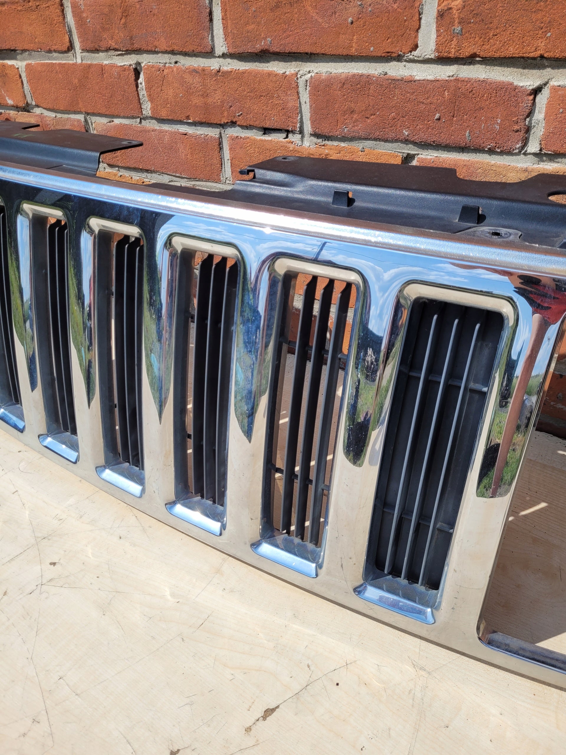 Kühlergrill Jeep CHEROKEE KK FRONTGRILL Kühlergitter