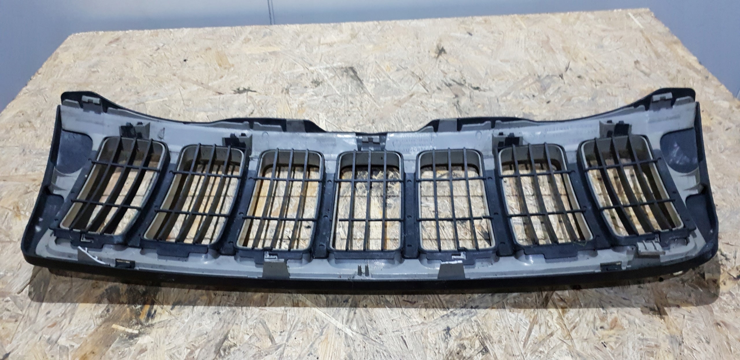 Kühlergrill Jeep GRAND CHEROKEE FRONTGRILL Kühlergitter