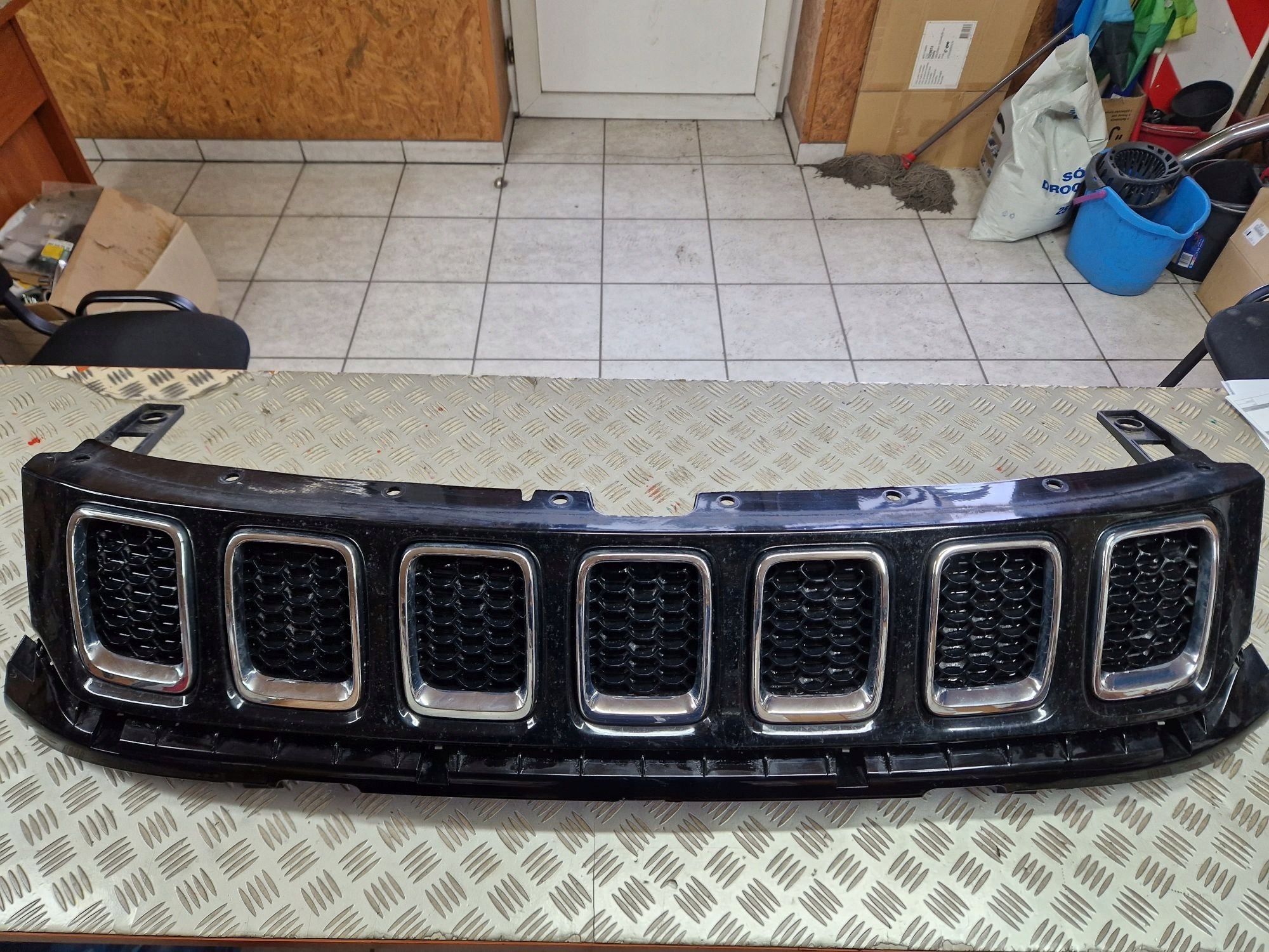  Jeep COMPASS Z FRONTGRILL Radiator grille  product image