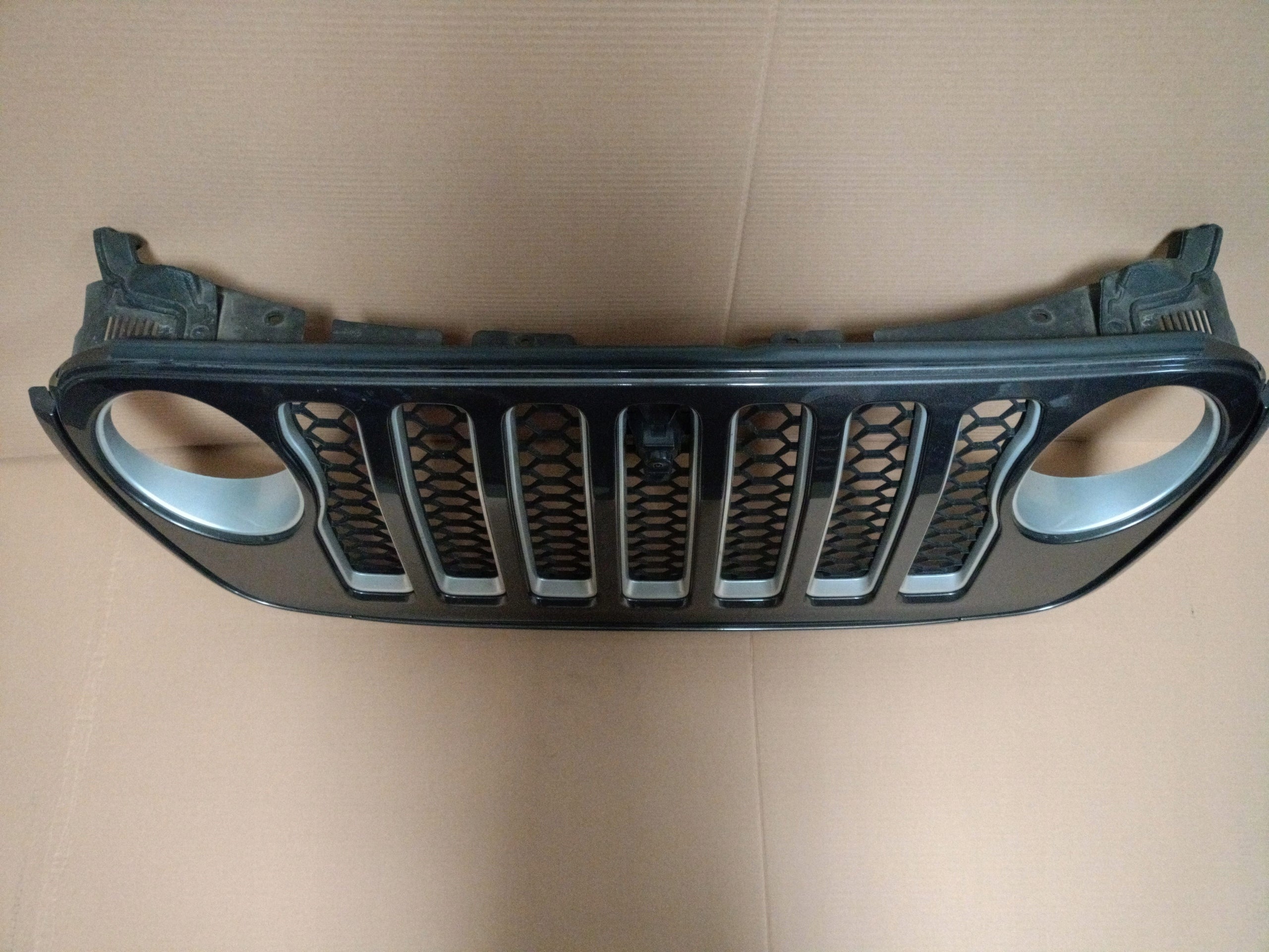 Kühlergrill Jeep GLADIATOR JT WRANGLER JL FRONTGRILL Kühlergitter