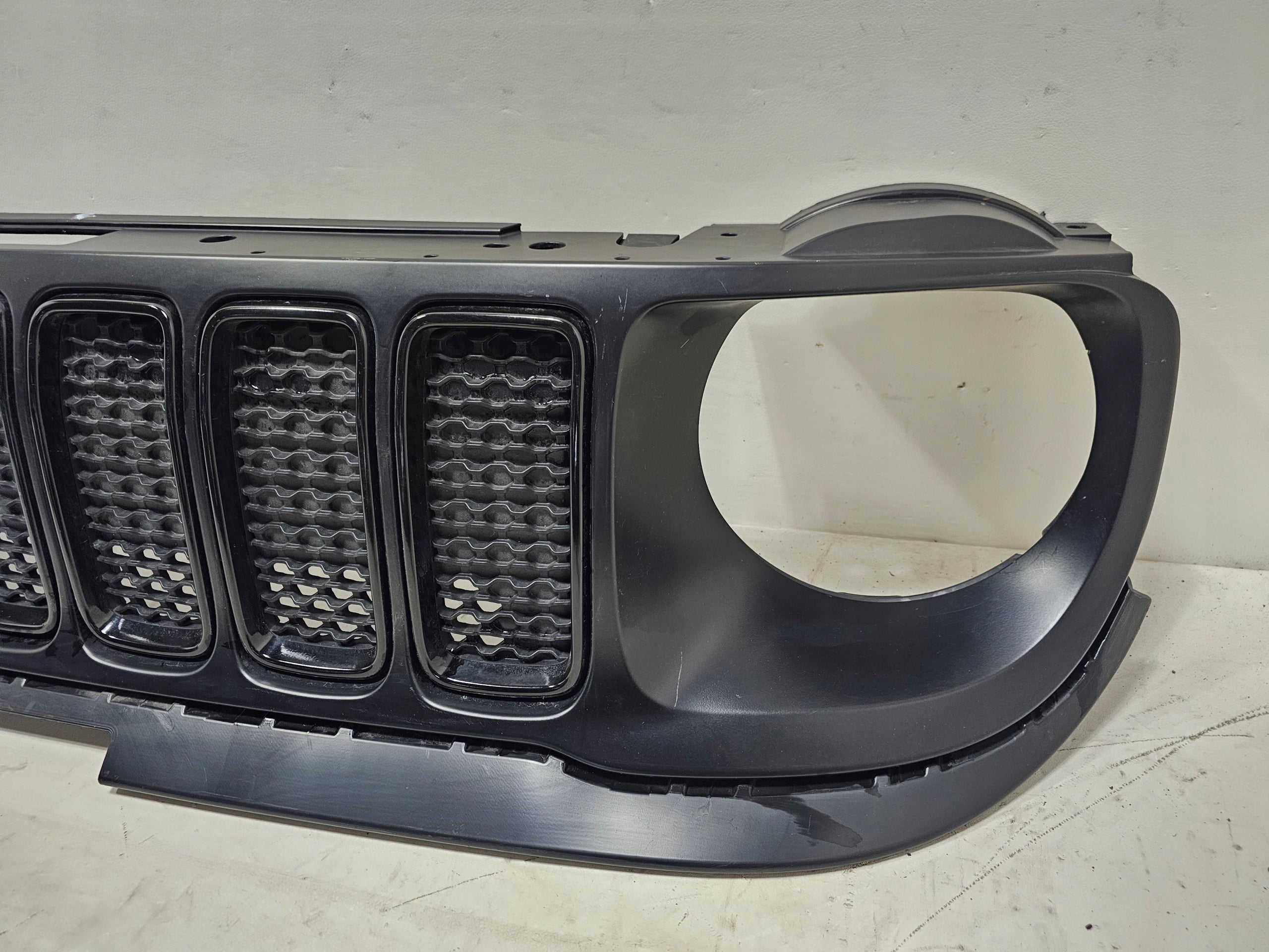 Kühlergrill Jeep RENEGADE FRONTGRILL 735672991 Kühlergitter