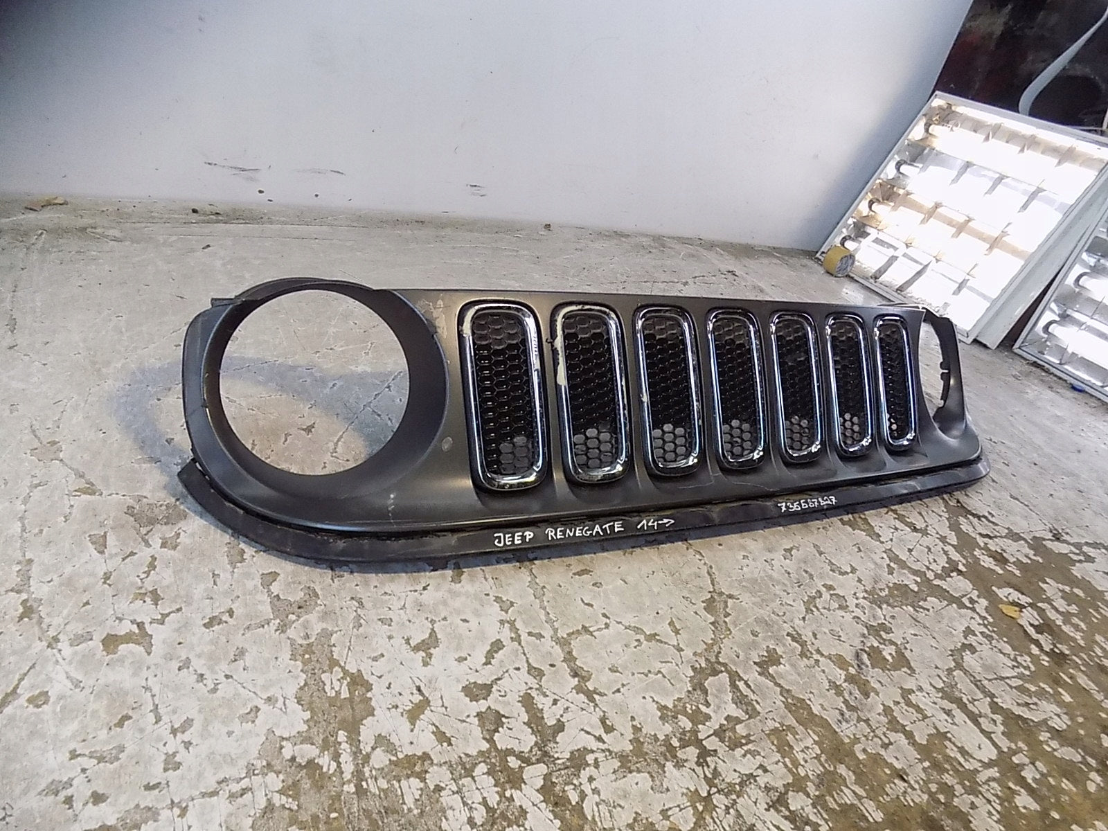 Kühlergrill Jeep RENEGADE FRONTGRILL 735587827 Kühlergitter