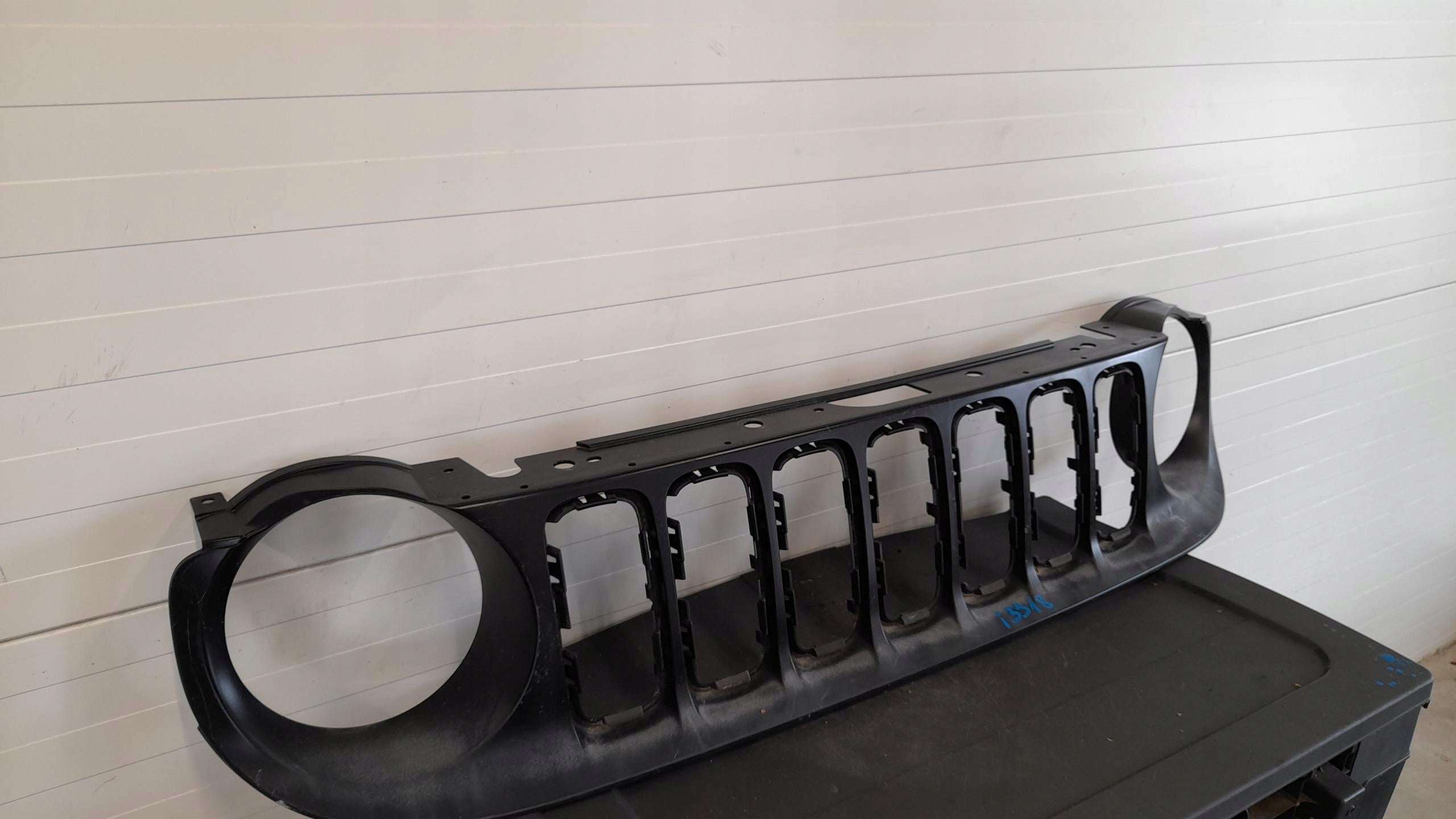 Kühlergrill Jeep RENEGADE FRONTGRILL 735587825 Kühlergitter