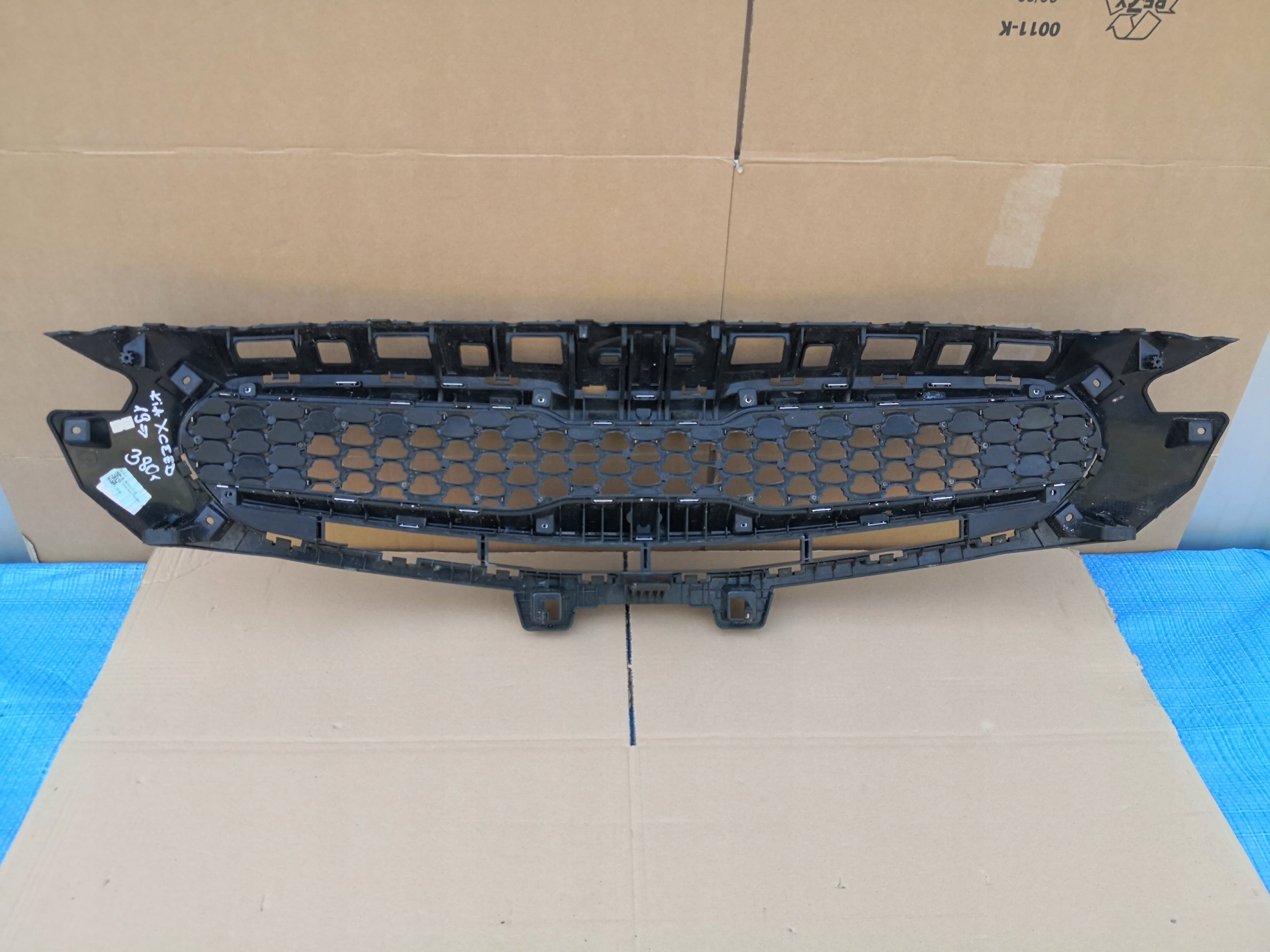 Kühlergrill Kia XCEED X CEED FRONTGRILL 86351J7CB0 Kühlergitter