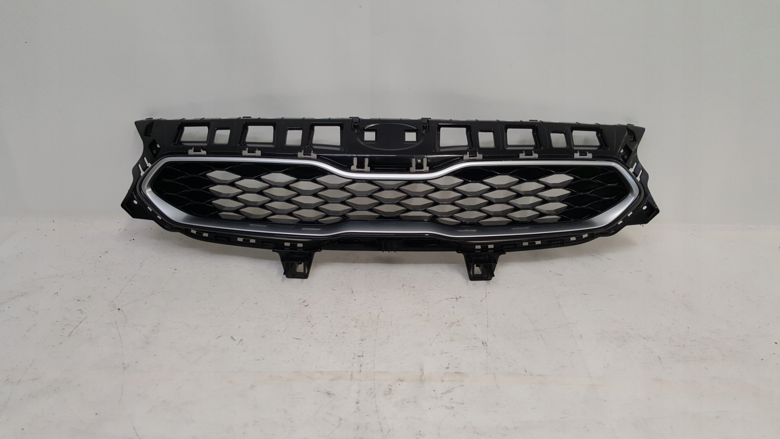 Kühlergrill Kia CEED FRONTGRILL 86350J7700 Kühlergitter