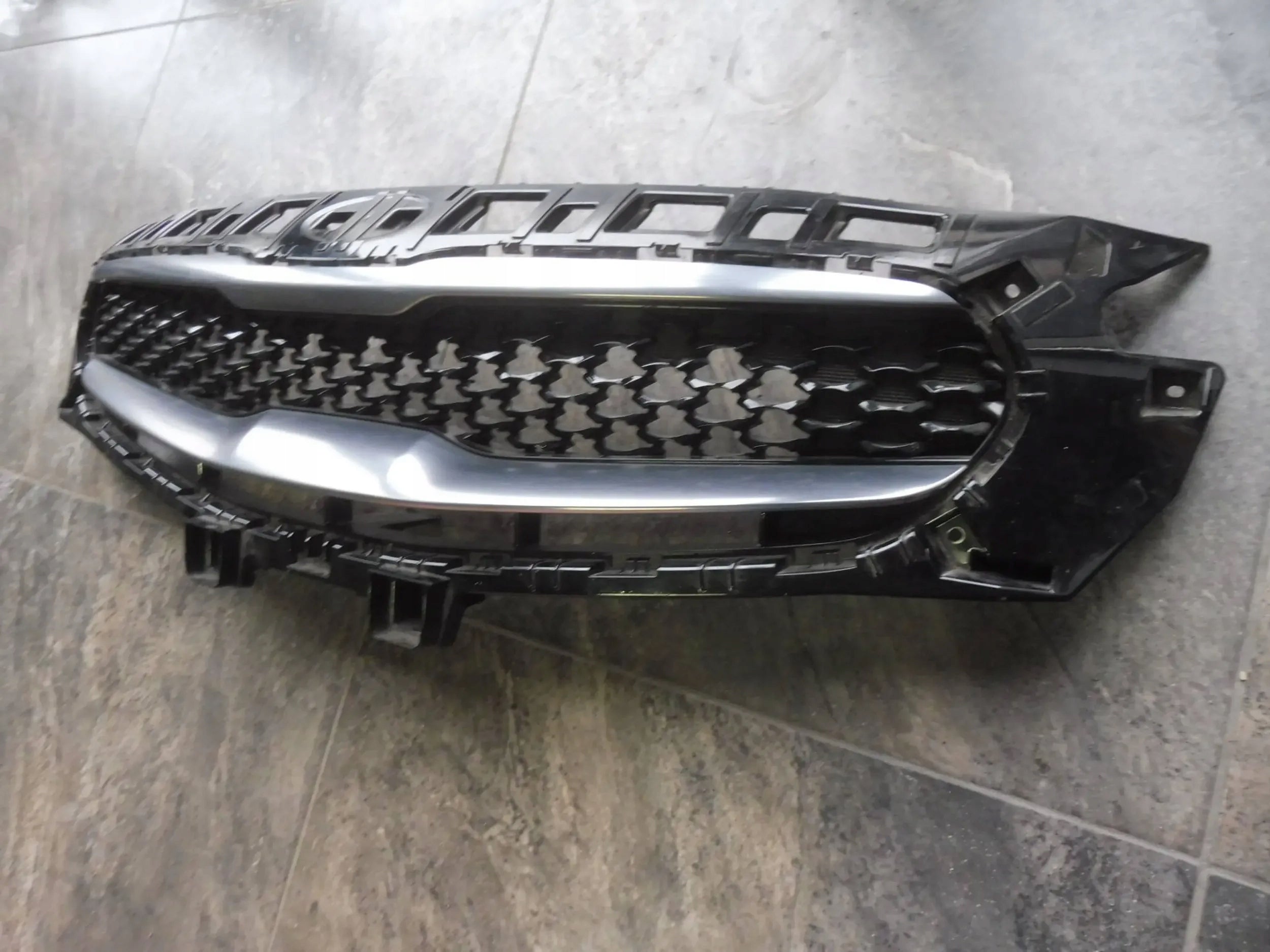 Kühlergrill Kia XCEED FRONTGRILL 86350J70A0 Kühlergitter