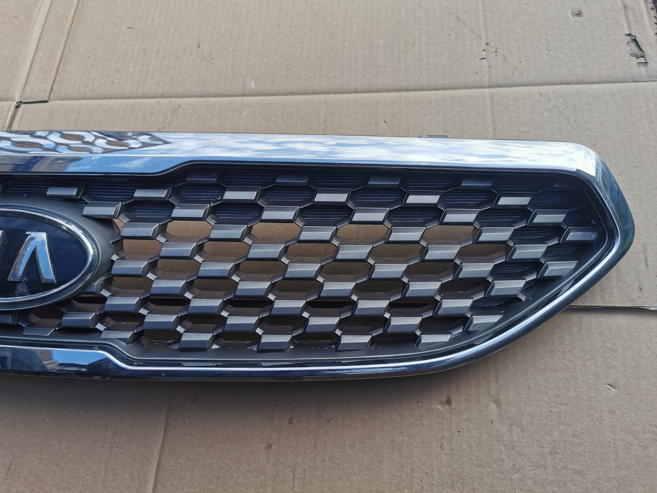 Kühlergrill Kia VENGA DE FRONTGRILL 863511P010 Kühlergitter