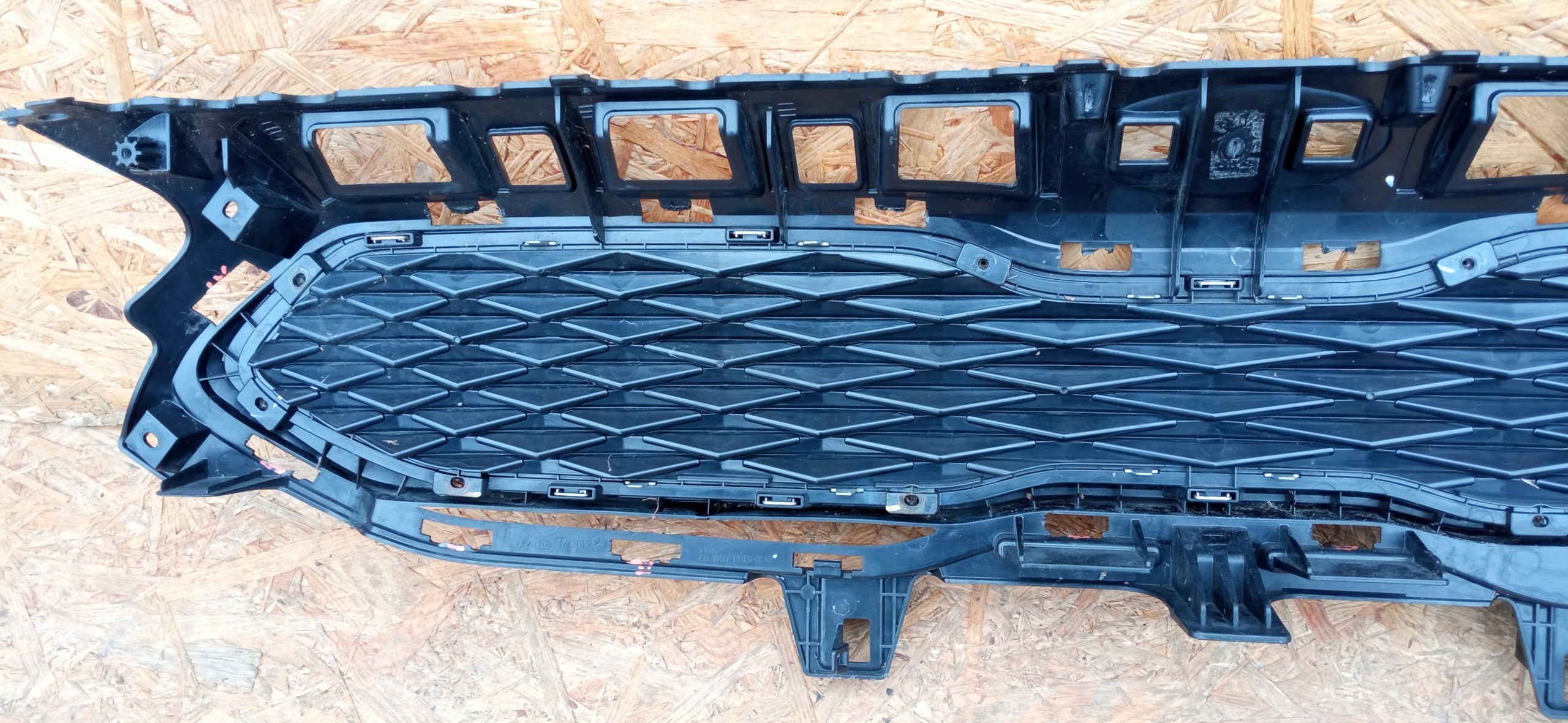 Kühlergrill Kia YB CEED FRONTGRILL 86351CR000 Kühlergitter