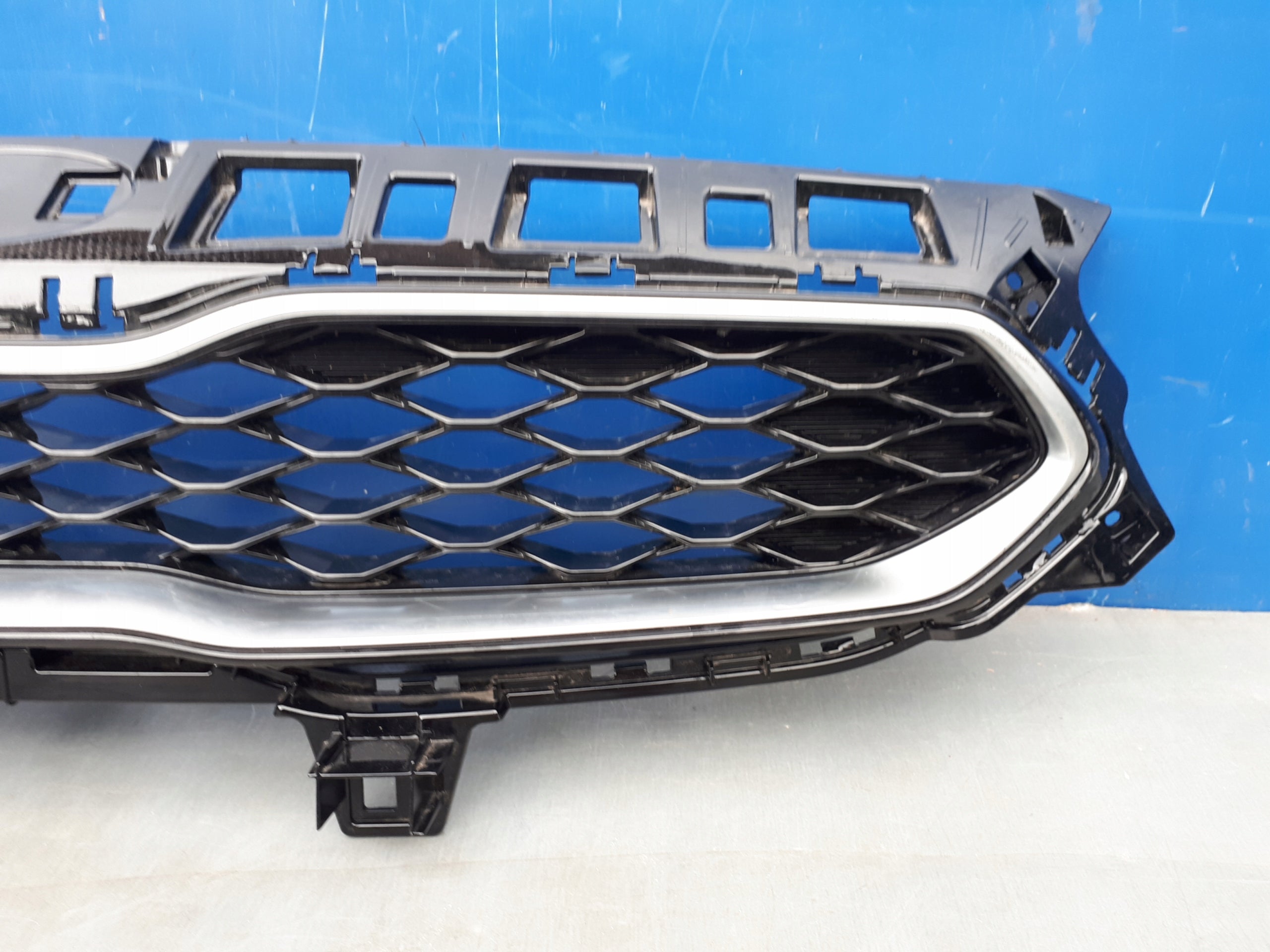 Kühlergrill Kia CEED FRONTGRILL 86351J7700 Kühlergitter