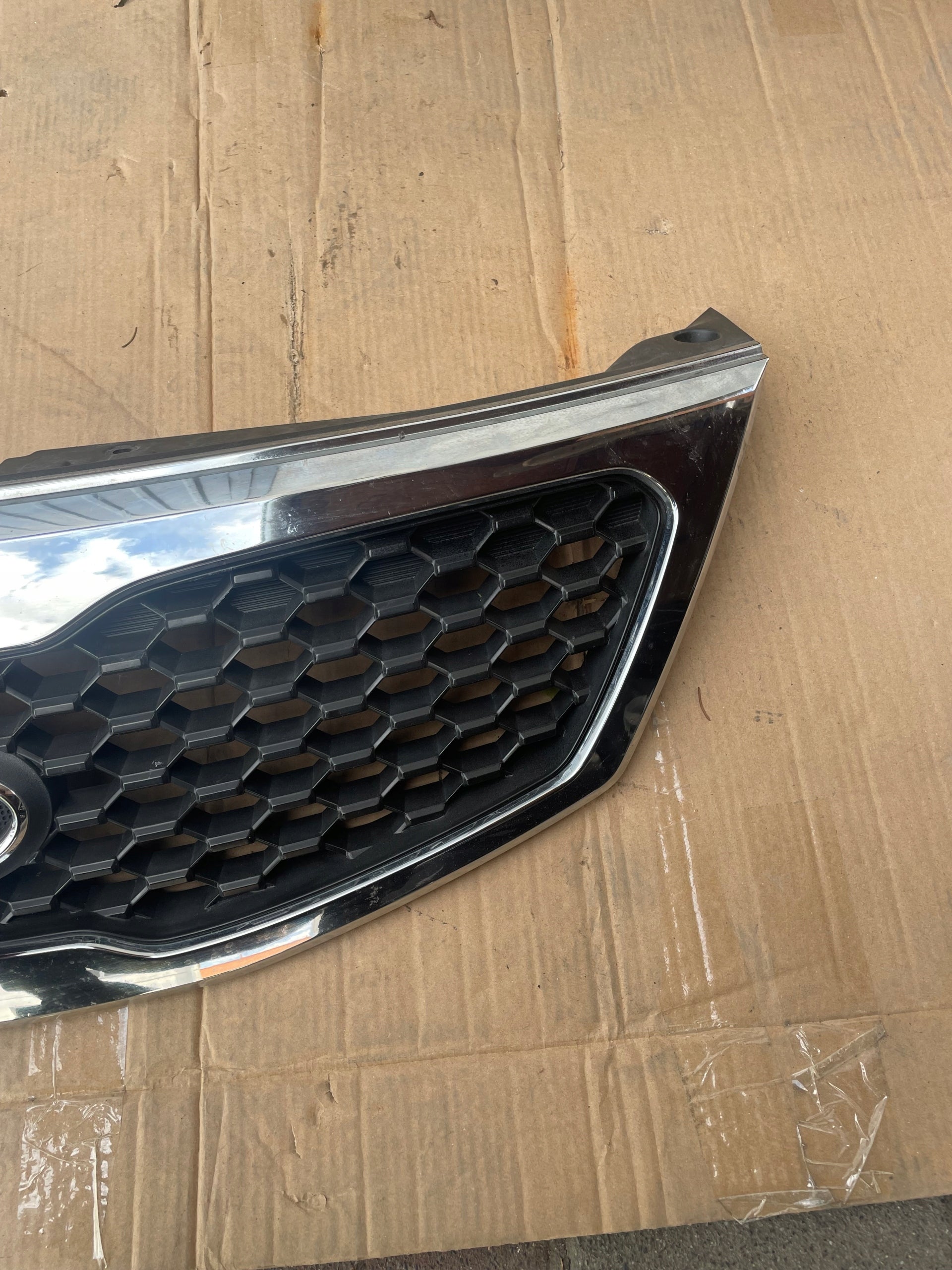 Kühlergrill Kia SORENTO FRONTGRILL 863502P000 Kühlergitter