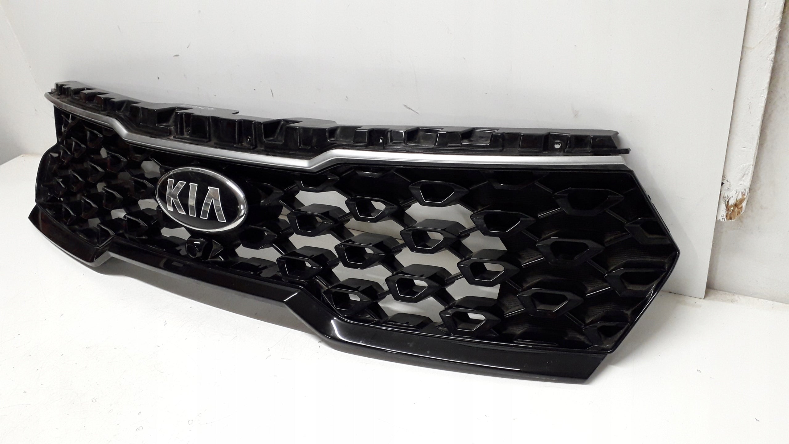 Kühlergrill Kia SORENTO FRONTGRILL 86355P2100 Kühlergitter