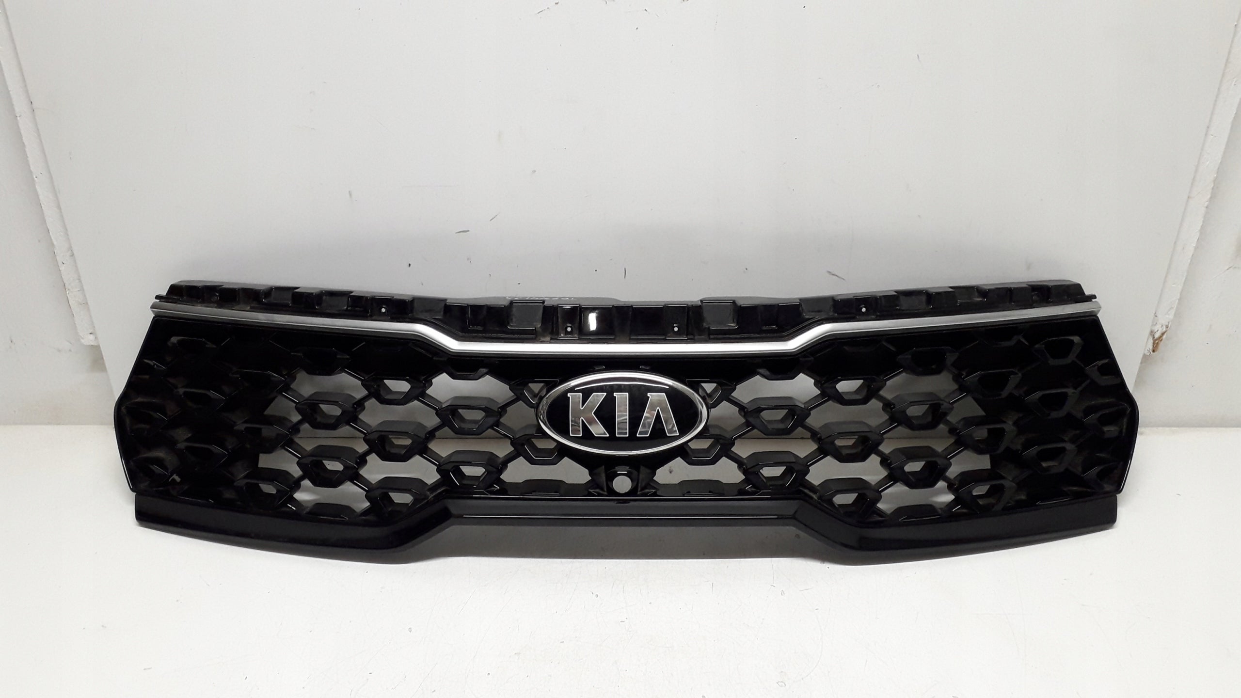 Kühlergrill Kia SORENTO FRONTGRILL 86355P2100 Kühlergitter