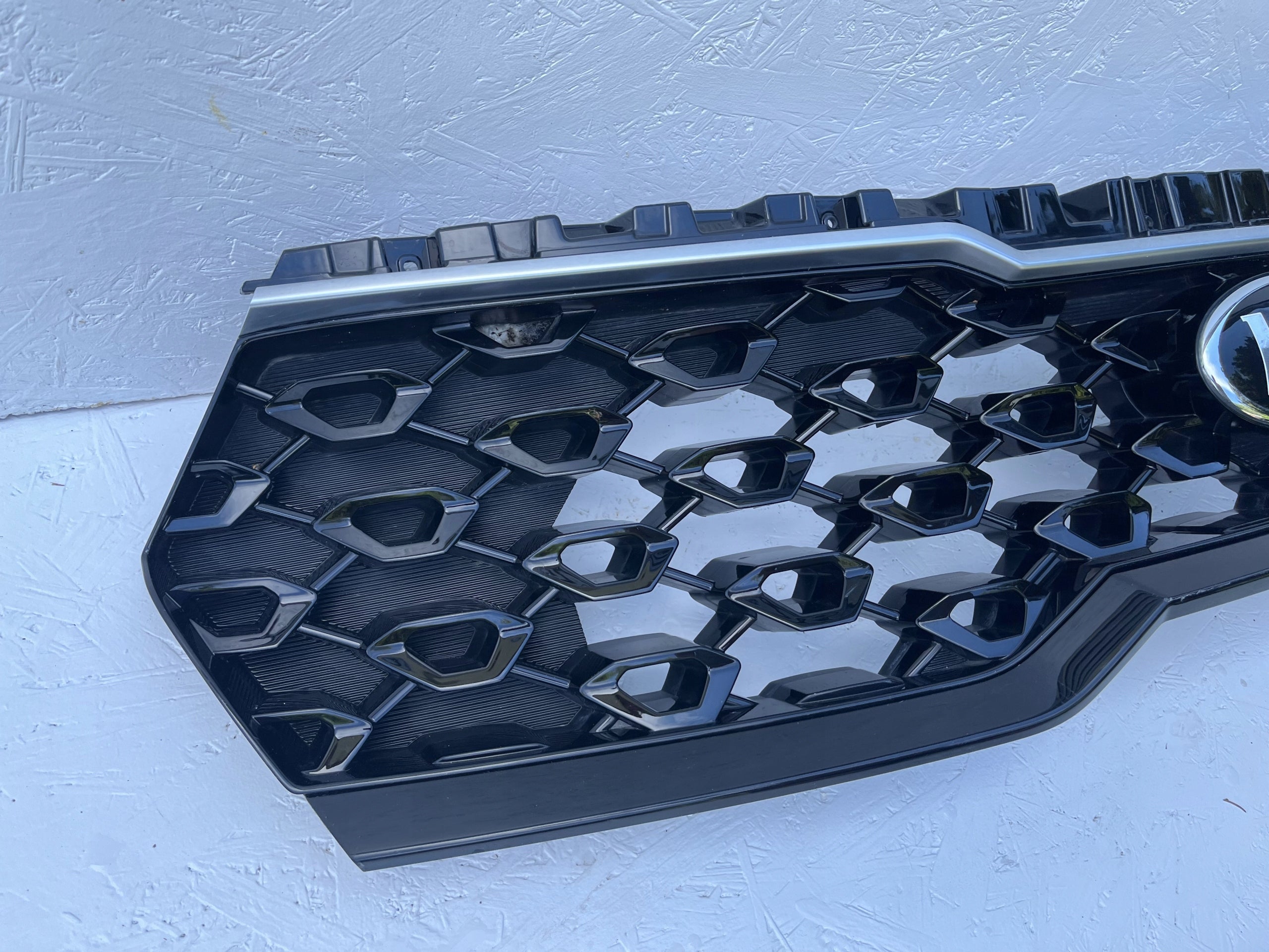 Kühlergrill Kia DE SORENTO FRONTGRILL 86366P2100 Kühlergitter