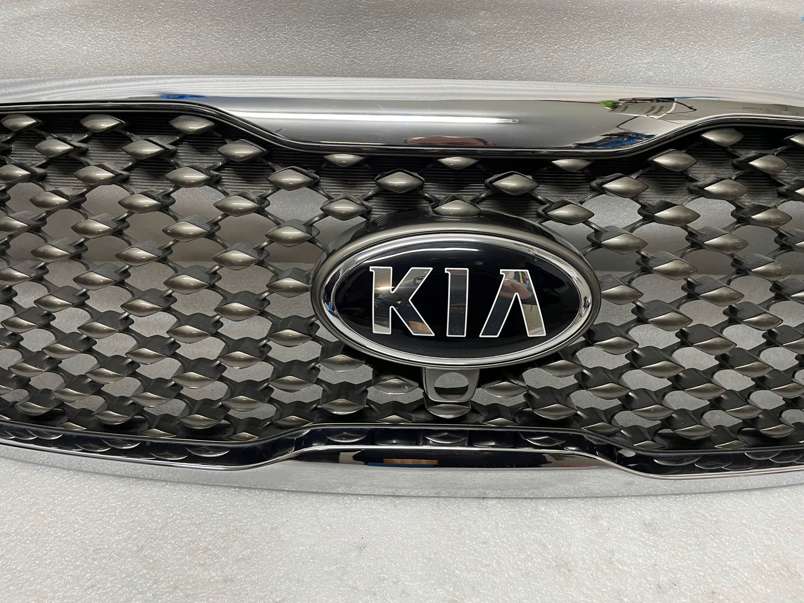 Kühlergrill Kia DE SORENTO AM FRONTGRILL 86352C5020 Kühlergitter