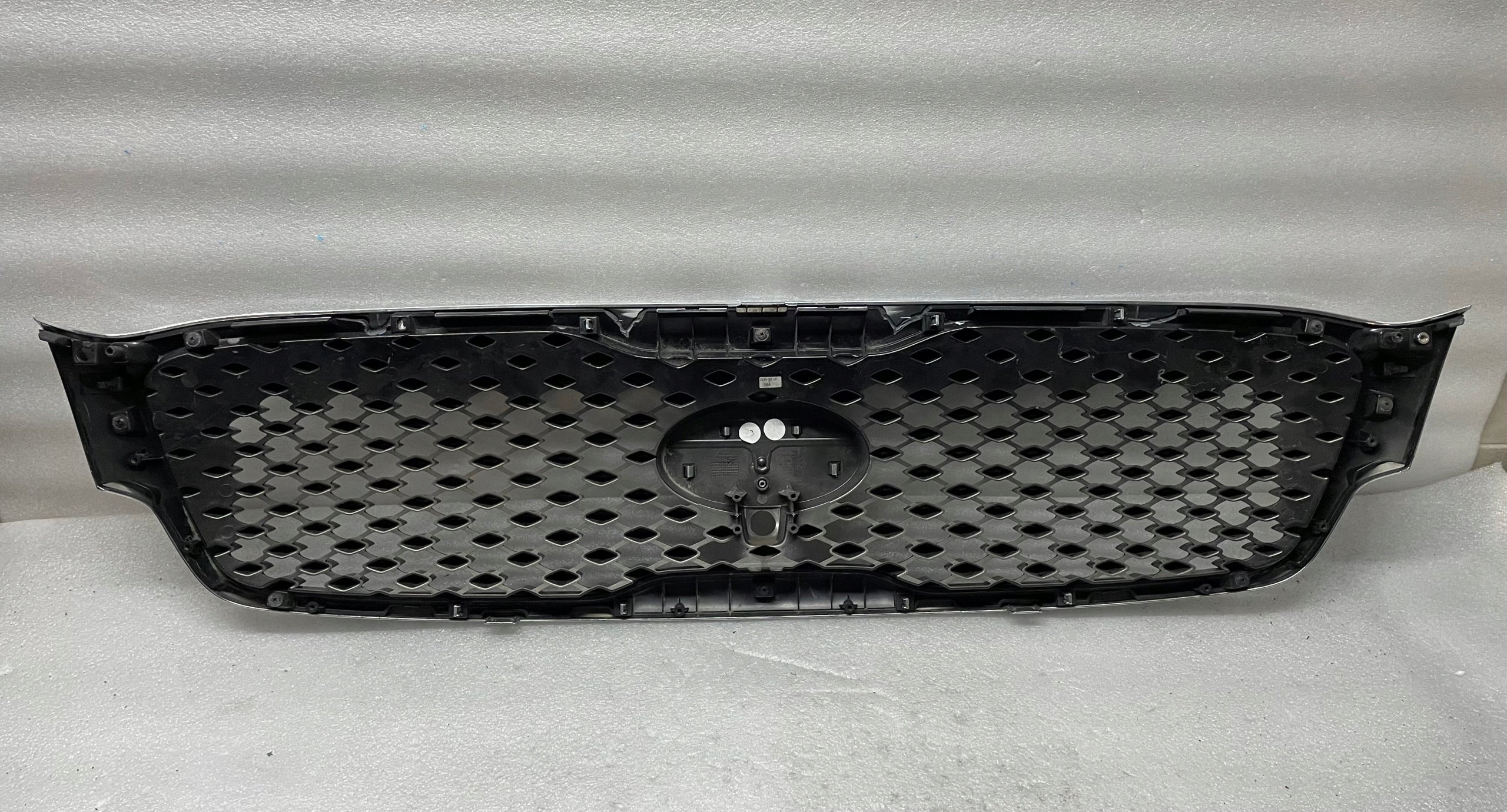 Kühlergrill Kia DE SORENTO AM FRONTGRILL 86352C5020 Kühlergitter