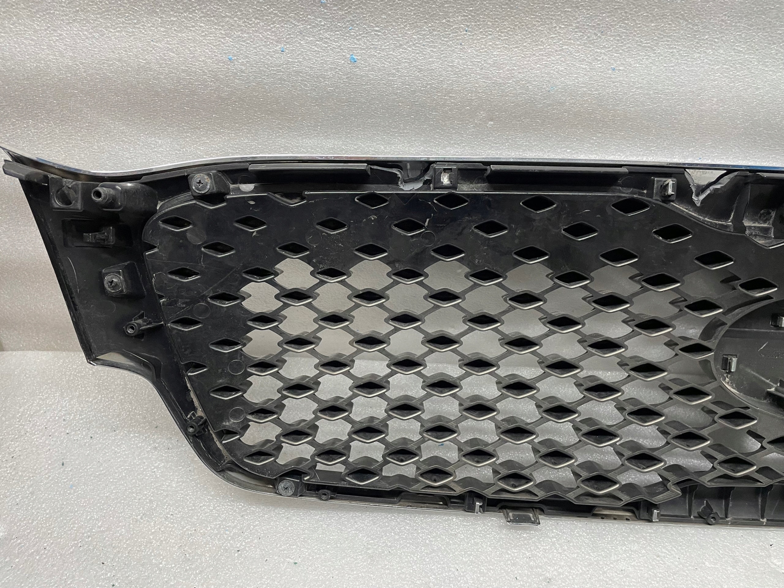 Kühlergrill Kia DE SORENTO AM FRONTGRILL 86352C5020 Kühlergitter