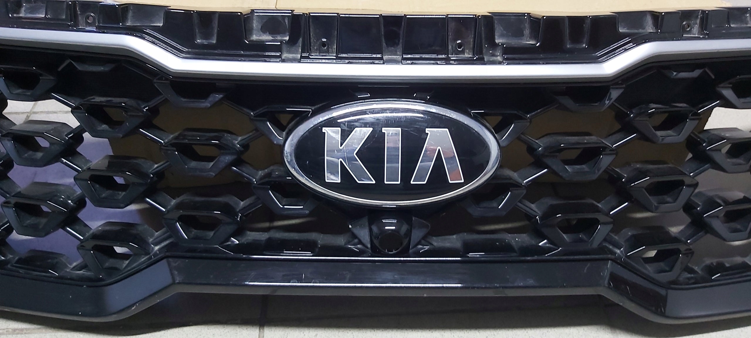 Kühlergrill Kia SORENTO FRONTGRILL 86366P2100 Kühlergitter