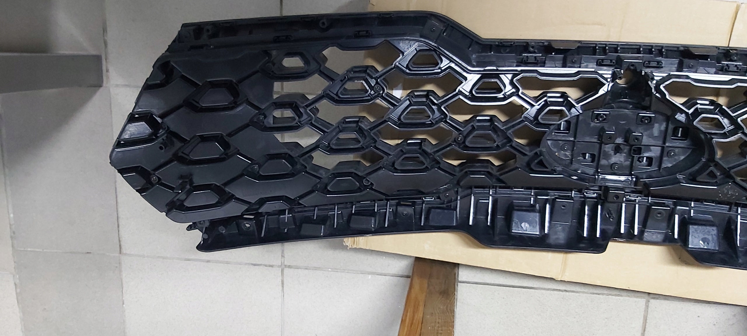 Kühlergrill Kia SORENTO FRONTGRILL 86366P2100 Kühlergitter