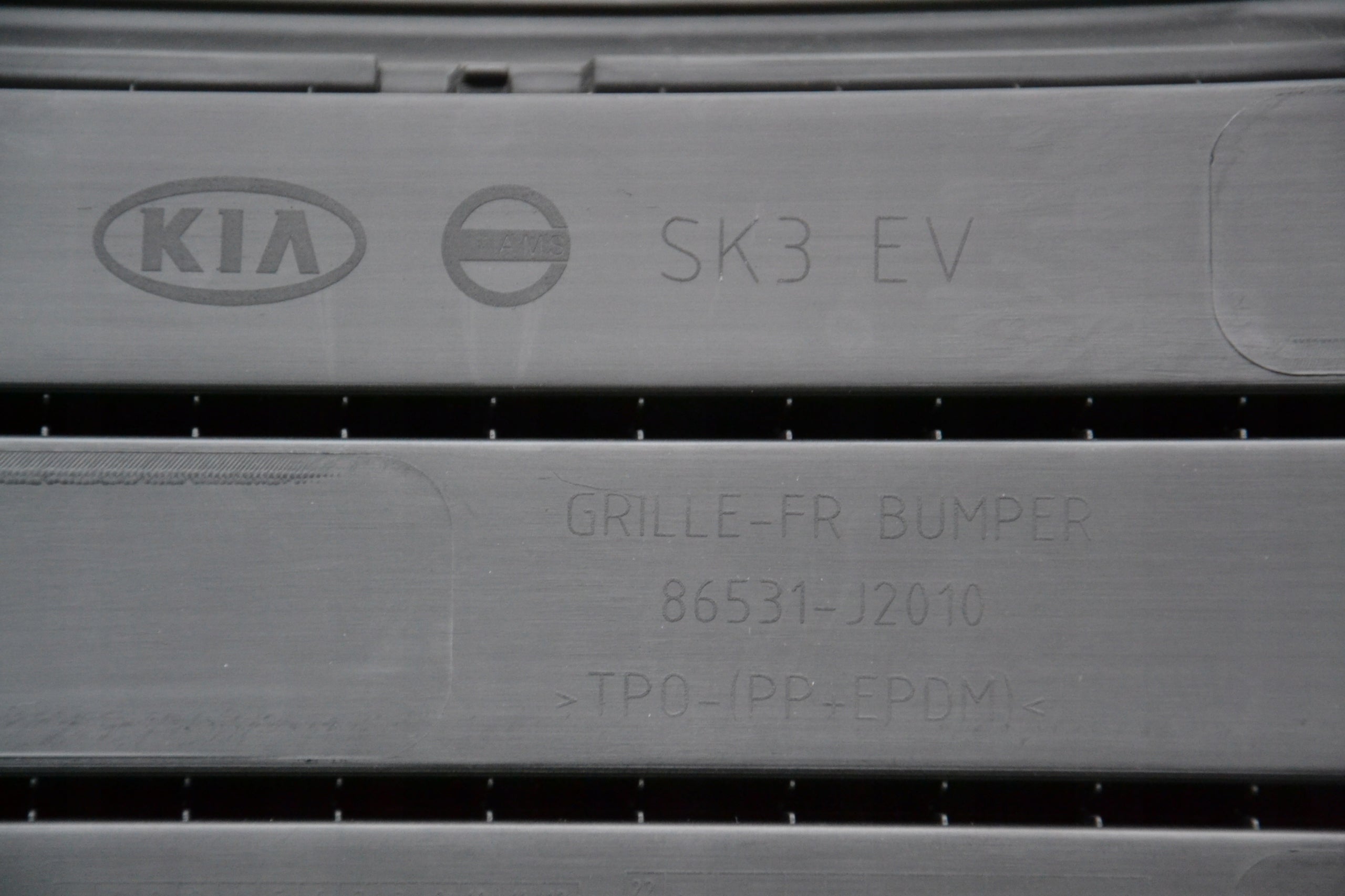 Kühlergrill Kia SOUL FRONTGRILL 86531J2010 Kühlergitter