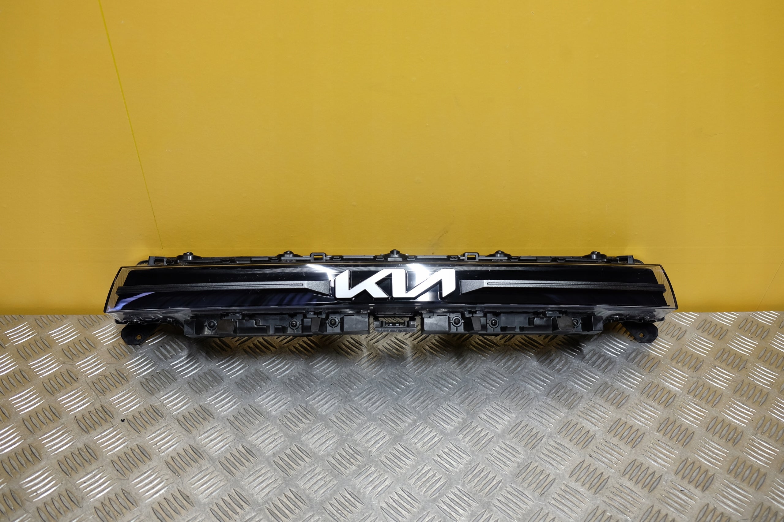 Kühlergrill Kia SOUL FRONTGRILL 92209K0PRZ Kühlergitter