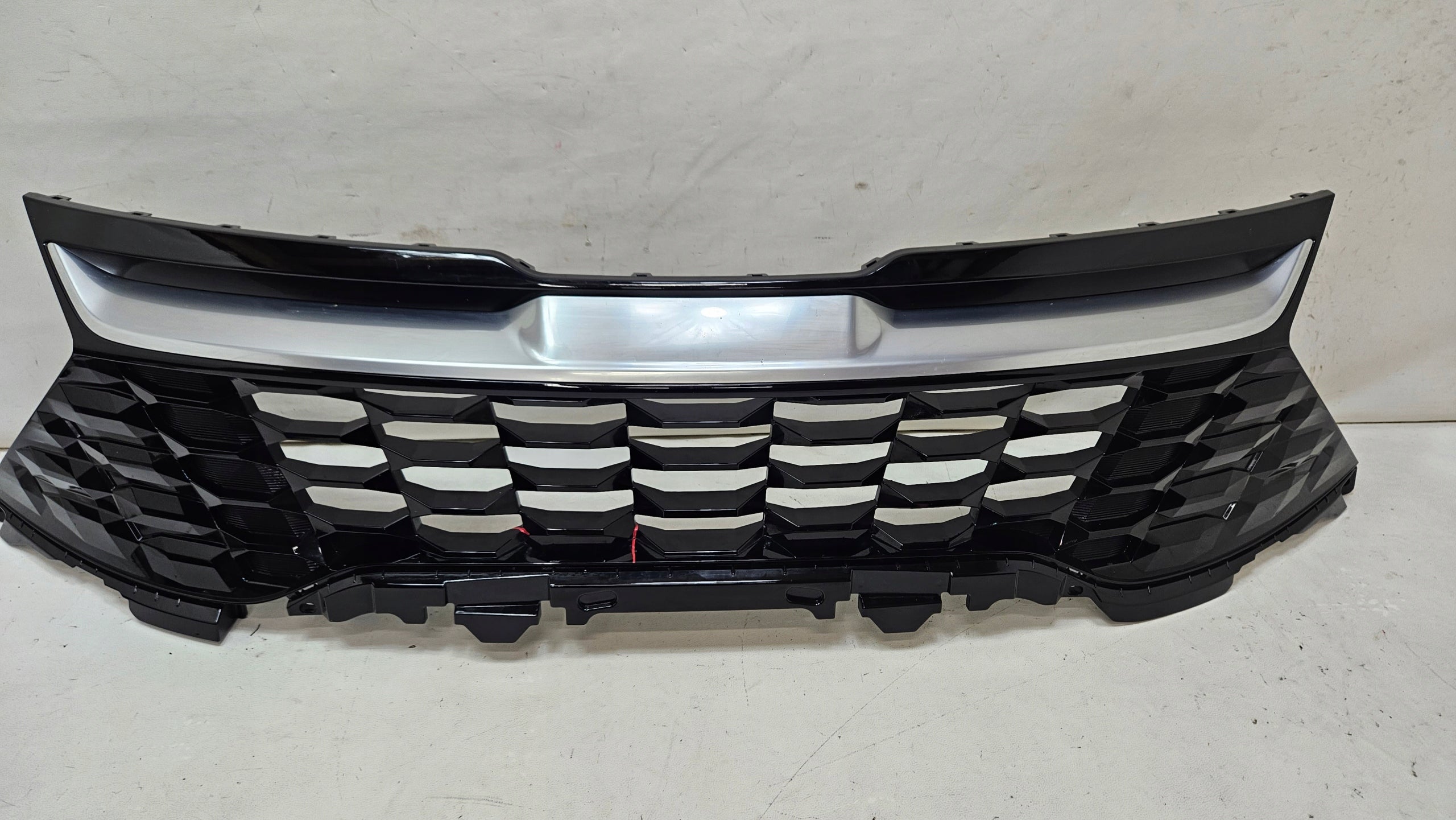 Kühlergrill Kia SPORTAGE FRONTGRILL 86350R2020 Kühlergitter