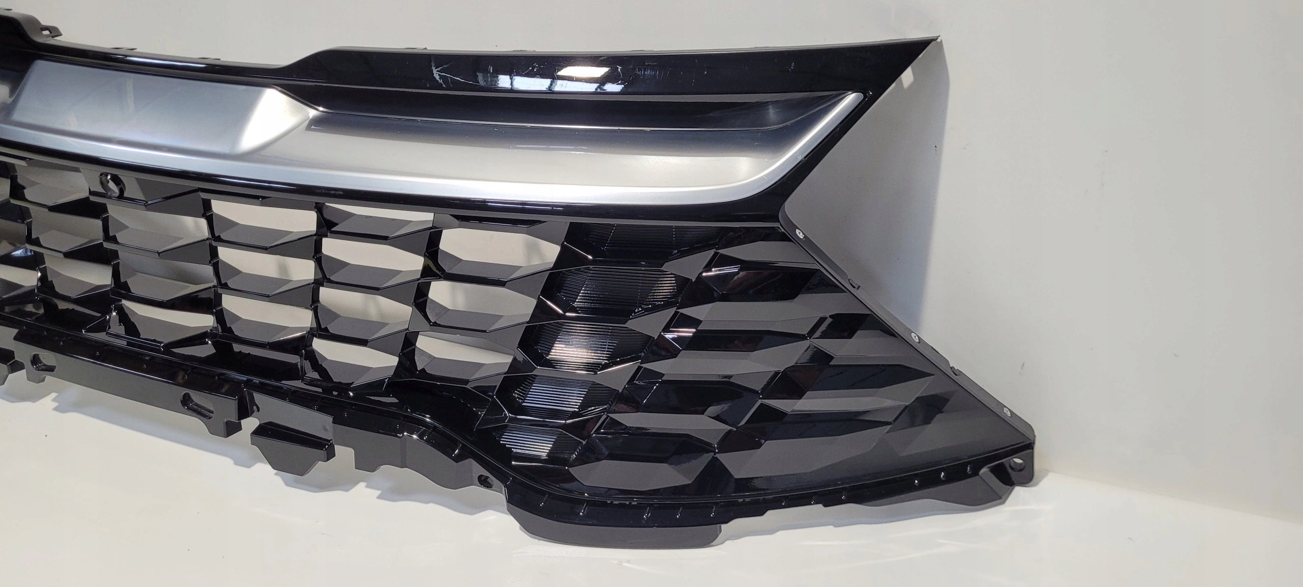 Kühlergrill Kia DE SPORTAGE FRONTGRILL 86350R2030 Kühlergitter