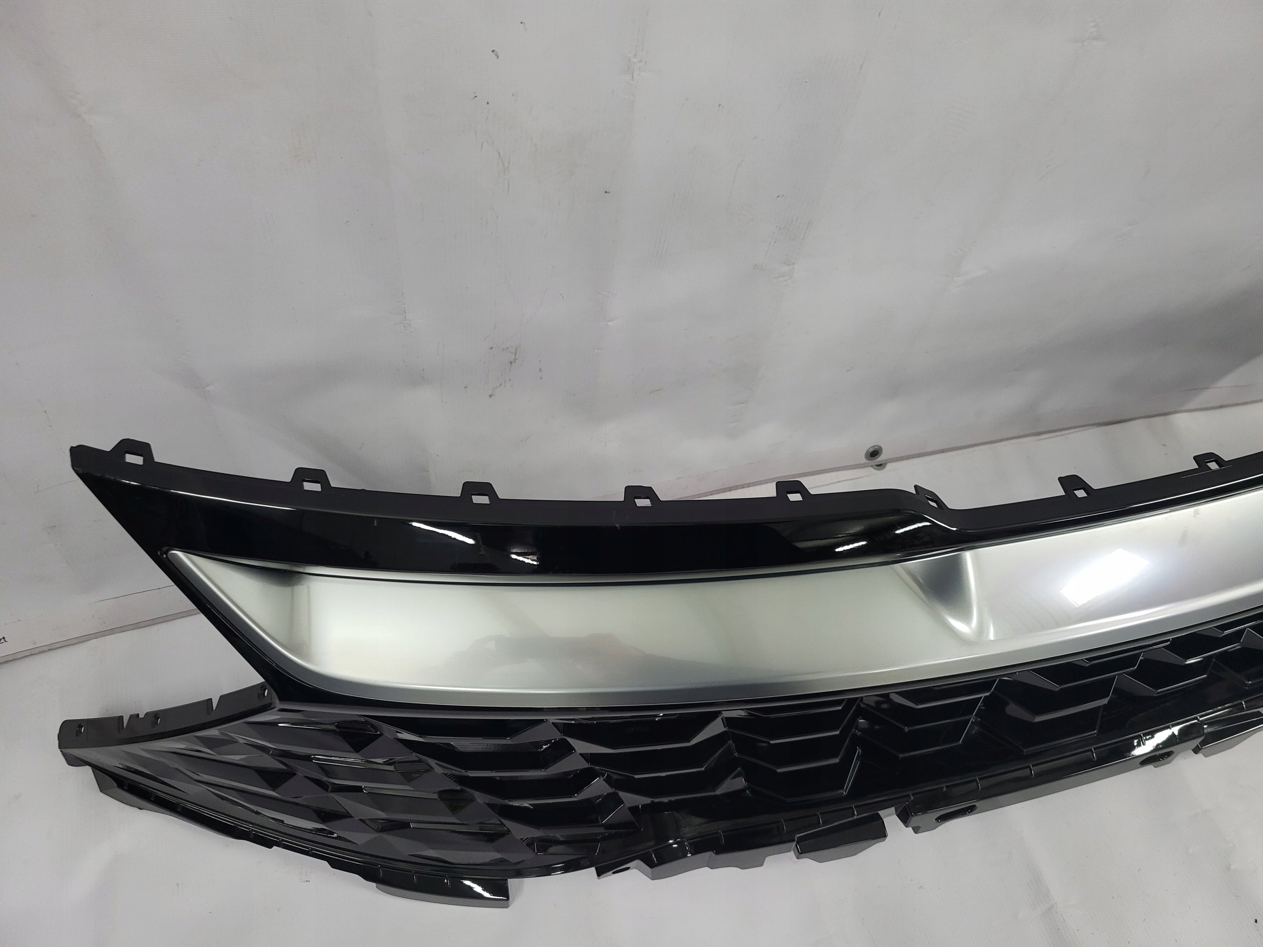 Kühlergrill Kia SPORTAGE FRONTGRILL 86351R2020 Kühlergitter