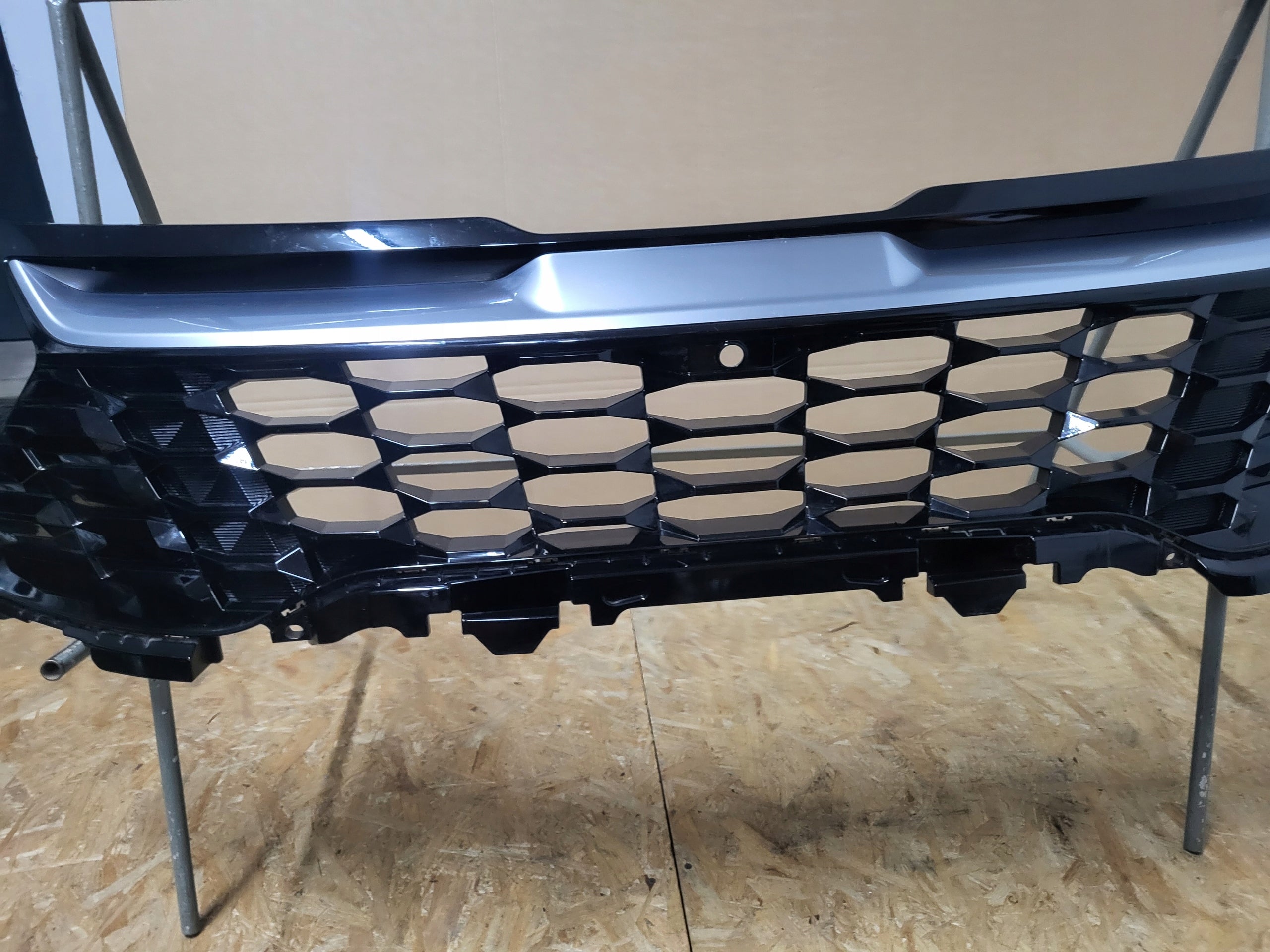 Kühlergrill Kia SPORTAGE ED FRONTGRILL 86351R2030 Kühlergitter