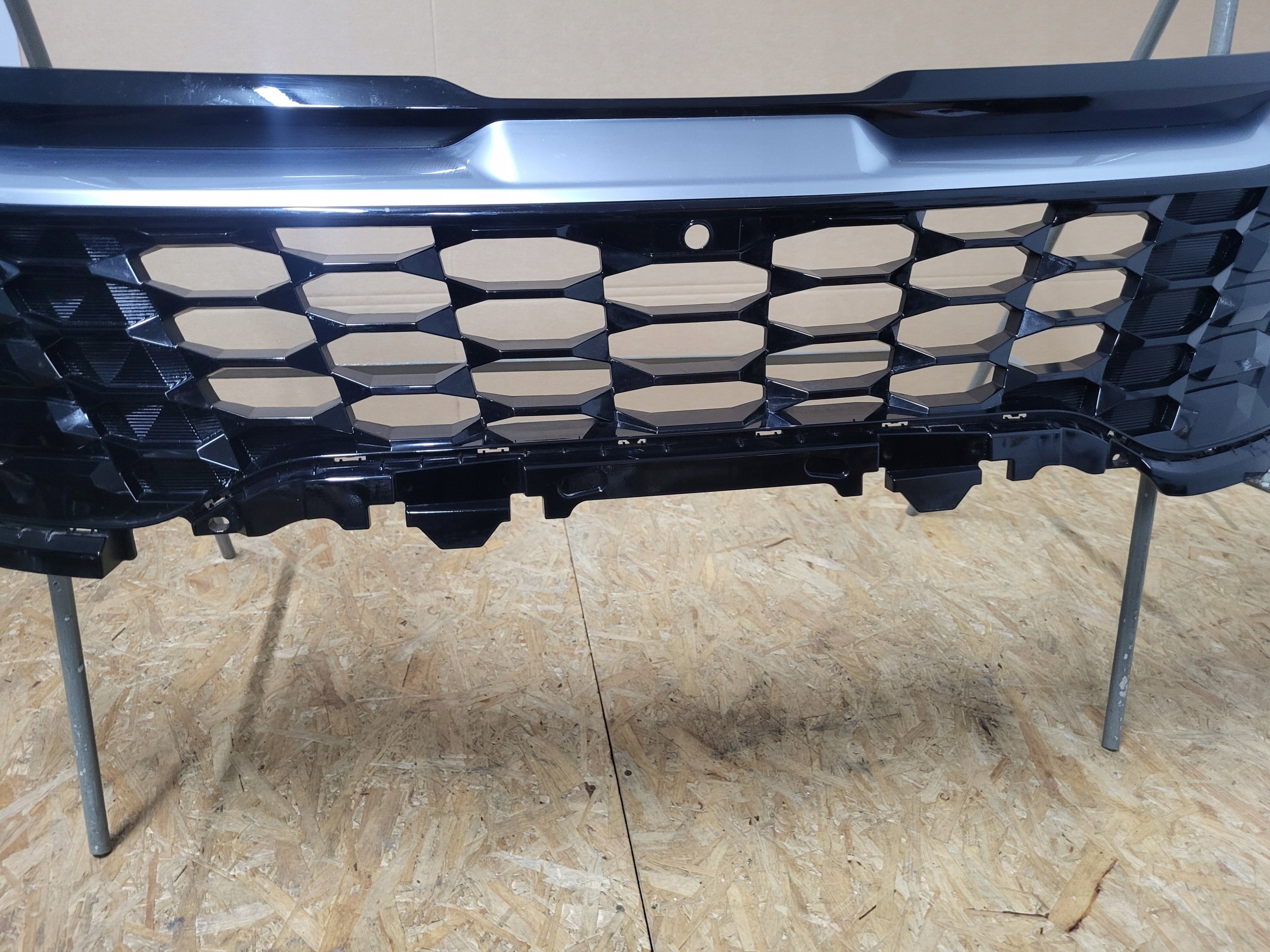 Kühlergrill Kia SPORTAGE ED FRONTGRILL 86351R2030 Kühlergitter