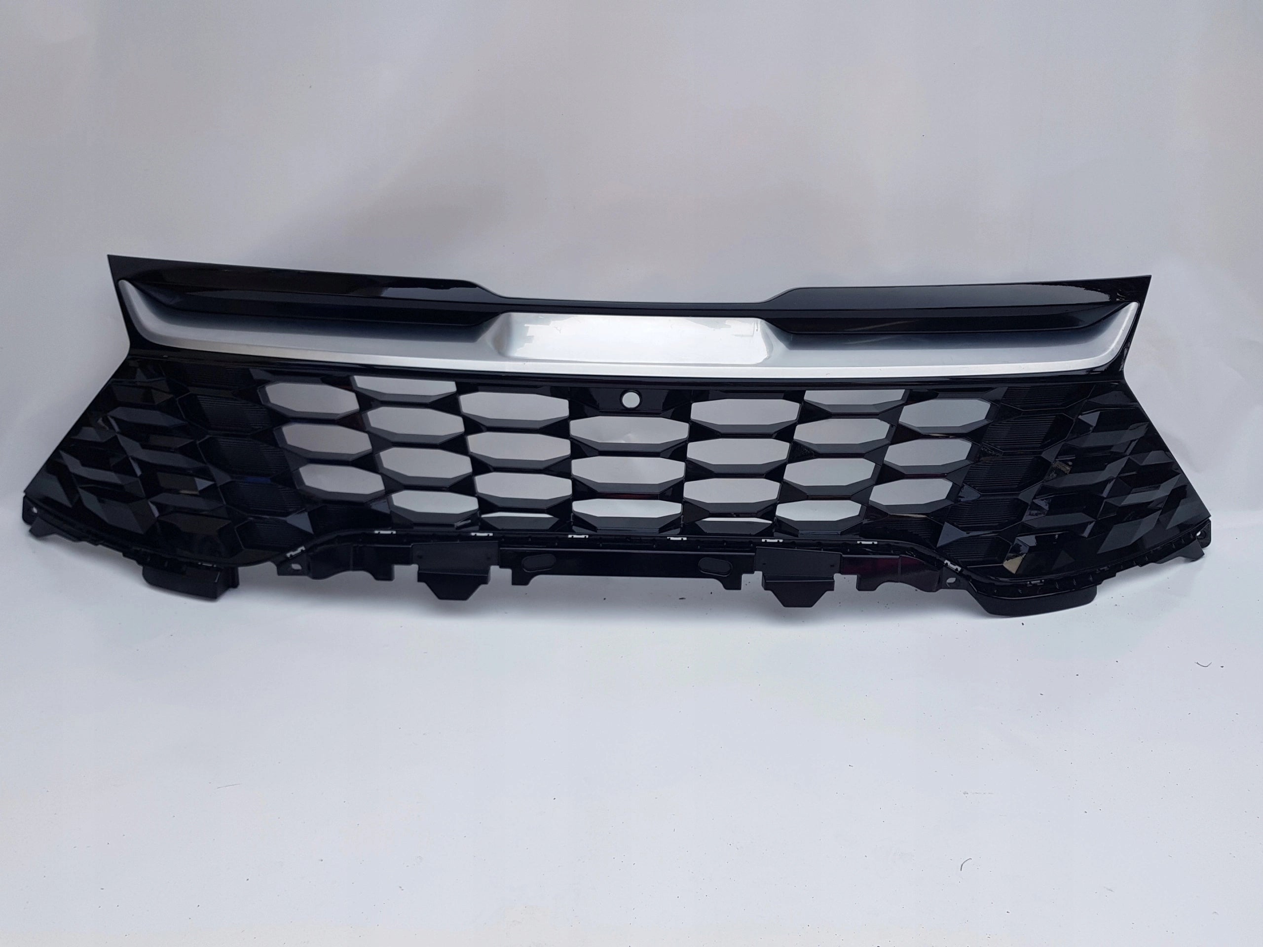 Kühlergrill Kia SPORTAGE FRONTGRILL 86351R2030 Kühlergitter