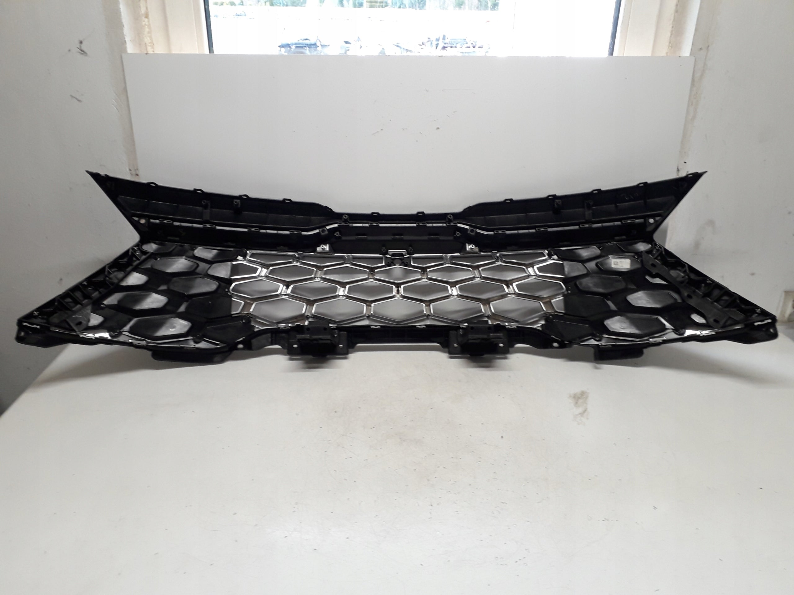 Kühlergrill Kia SPORTAGE FRONTGRILL 86351R2CB0 Kühlergitter