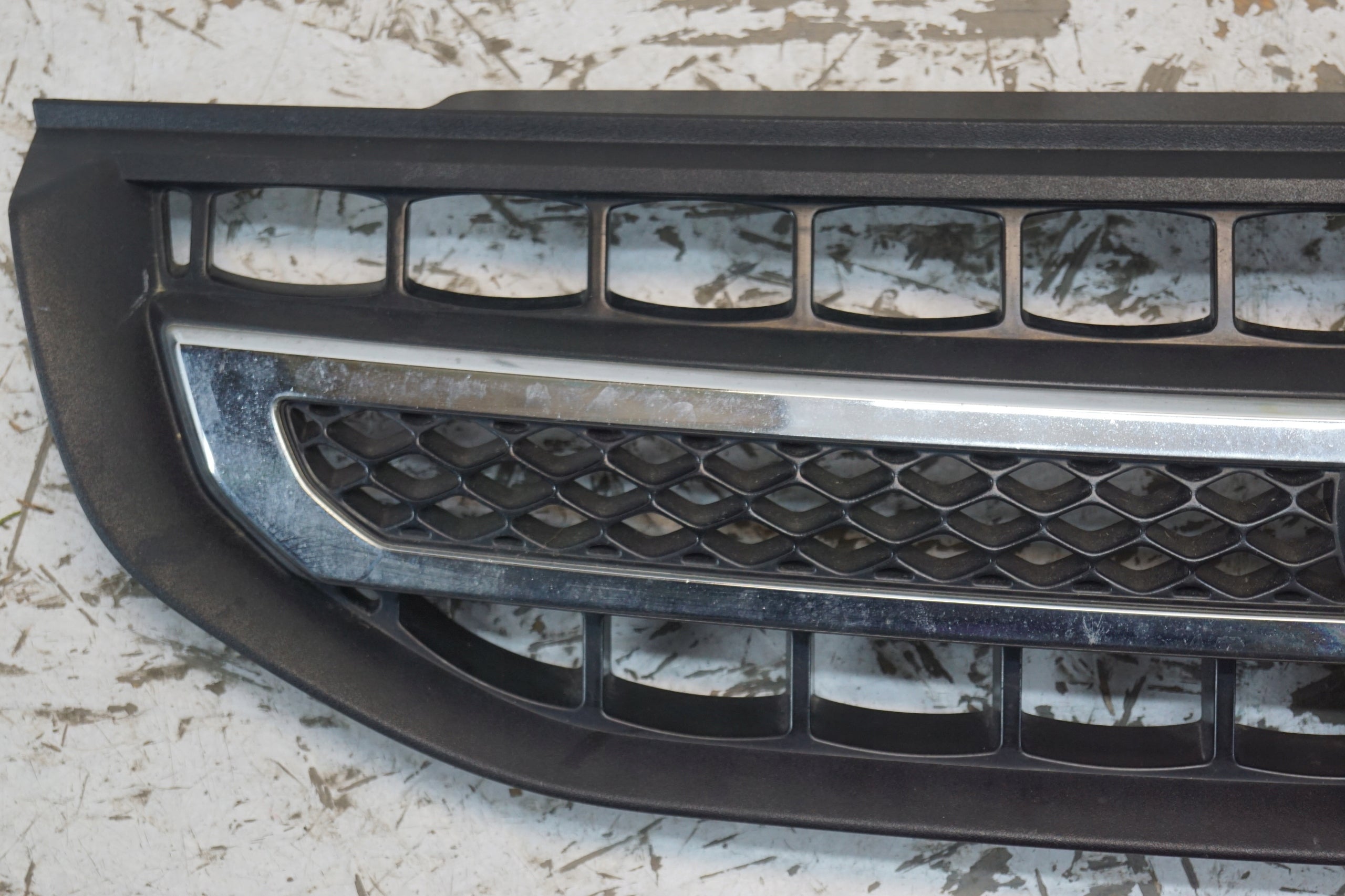 Kühlergrill Kia SPORTAGE FRONTGRILL 863501F520 Kühlergitter