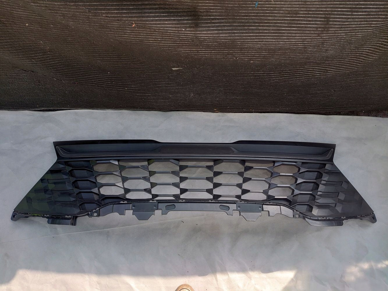 Kühlergrill Kia SPORTAGE AM FRONTGRILL 86350R2030 Kühlergitter