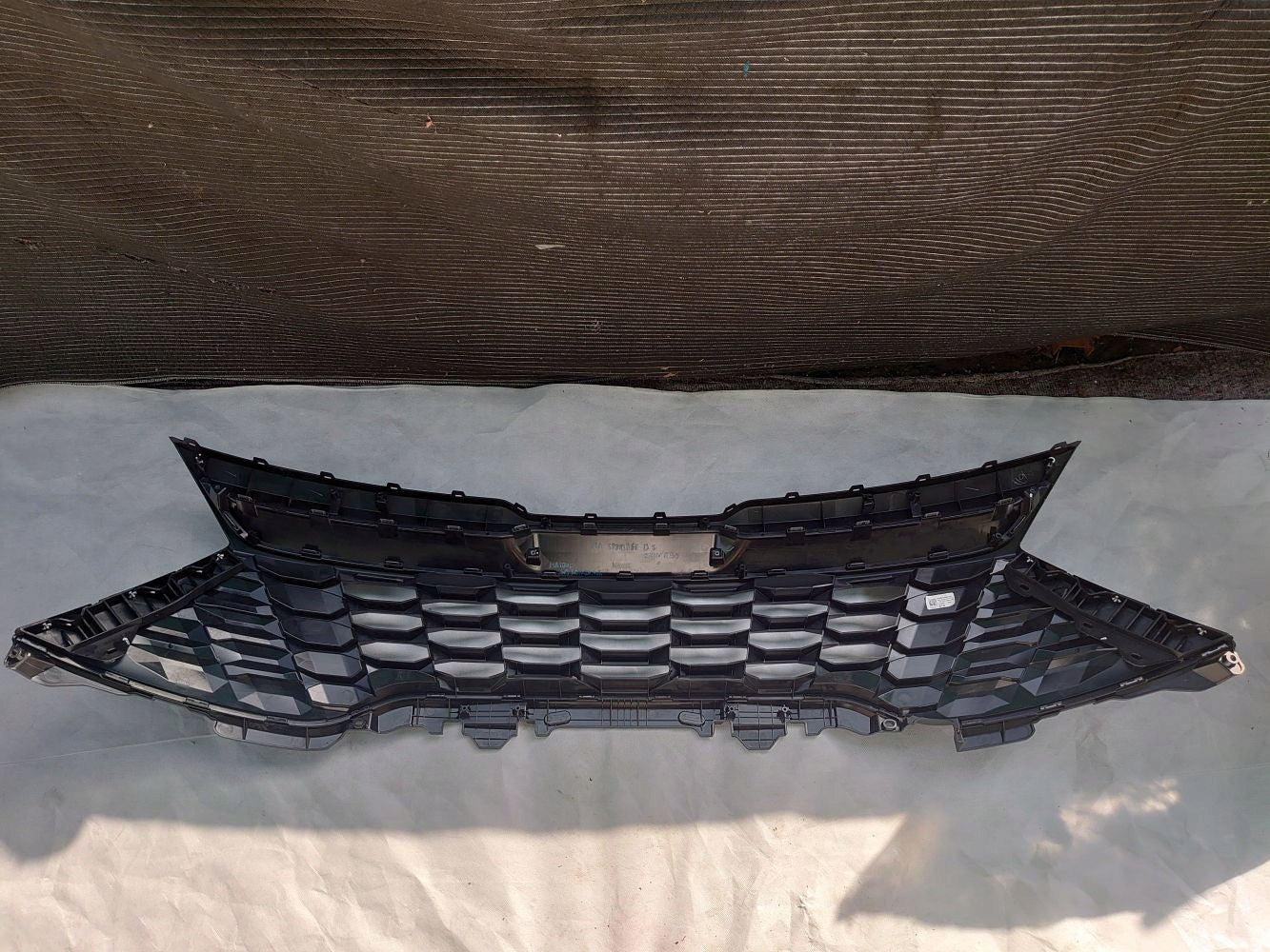 Kühlergrill Kia SPORTAGE AM FRONTGRILL 86350R2030 Kühlergitter