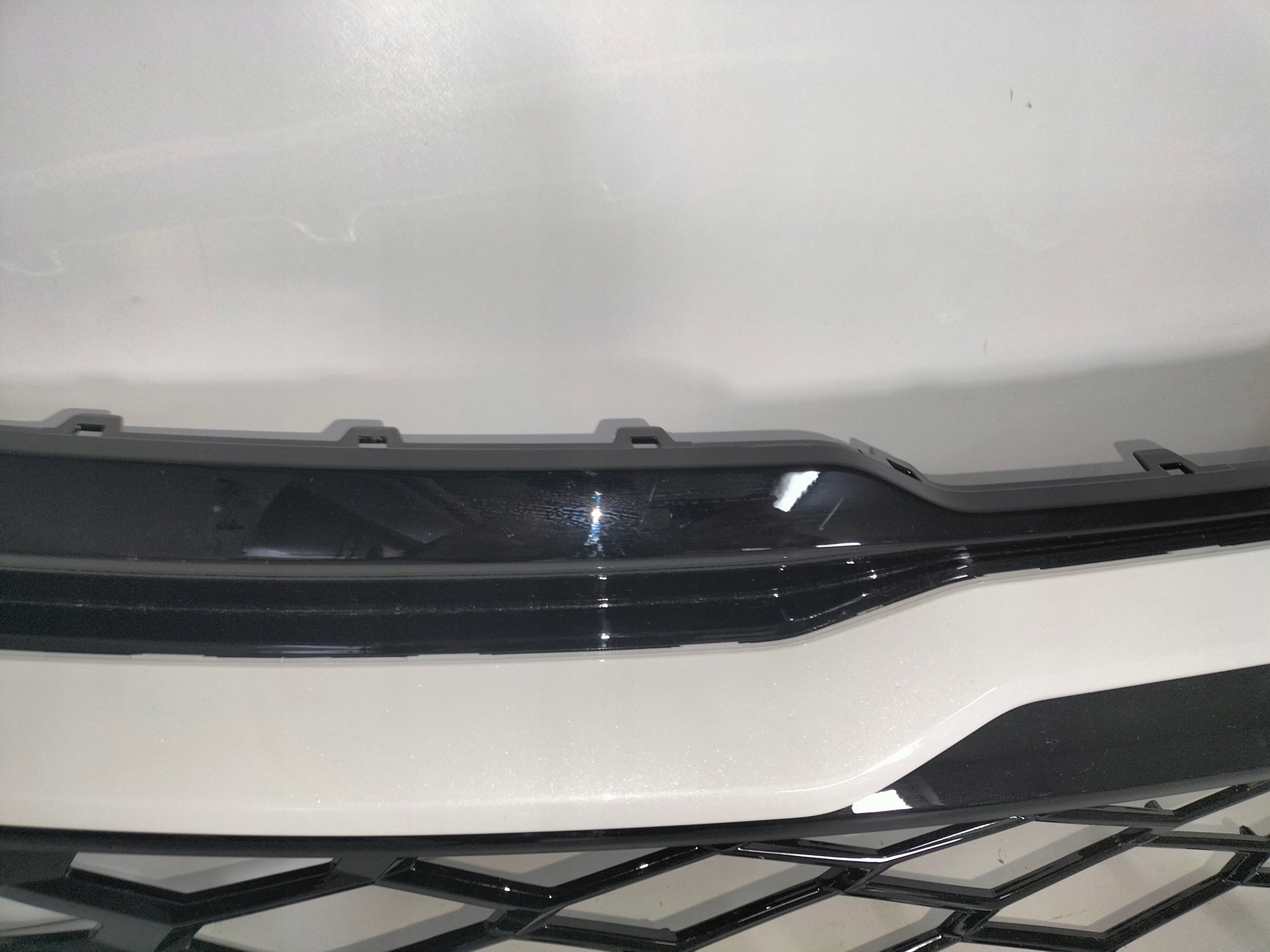 Kühlergrill Kia SPORTAGE FRONTGRILL 86351R2CB0 Kühlergitter