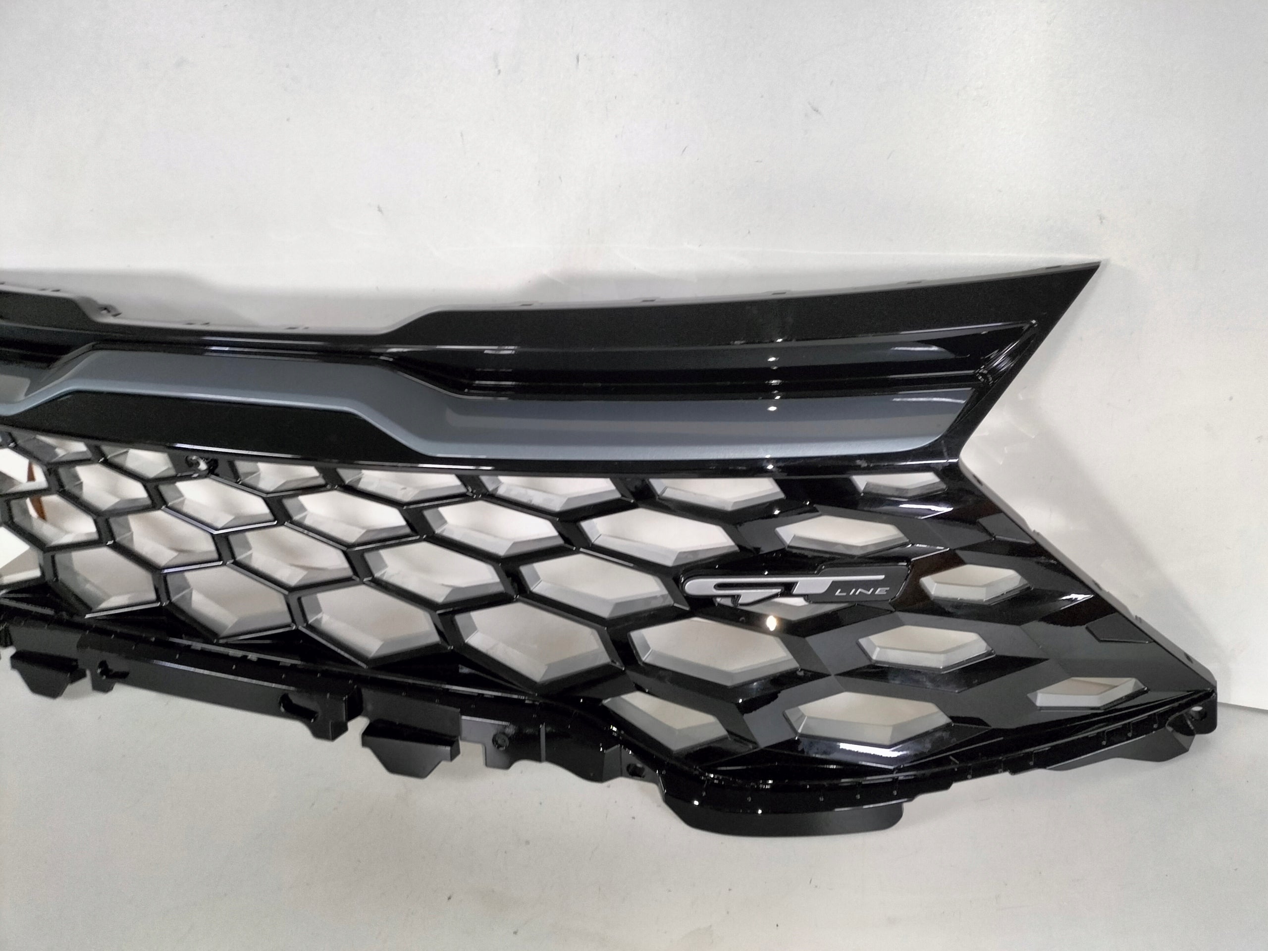 Kühlergrill Kia SPORTAGE FRONTGRILL 86351R2CB0 Kühlergitter