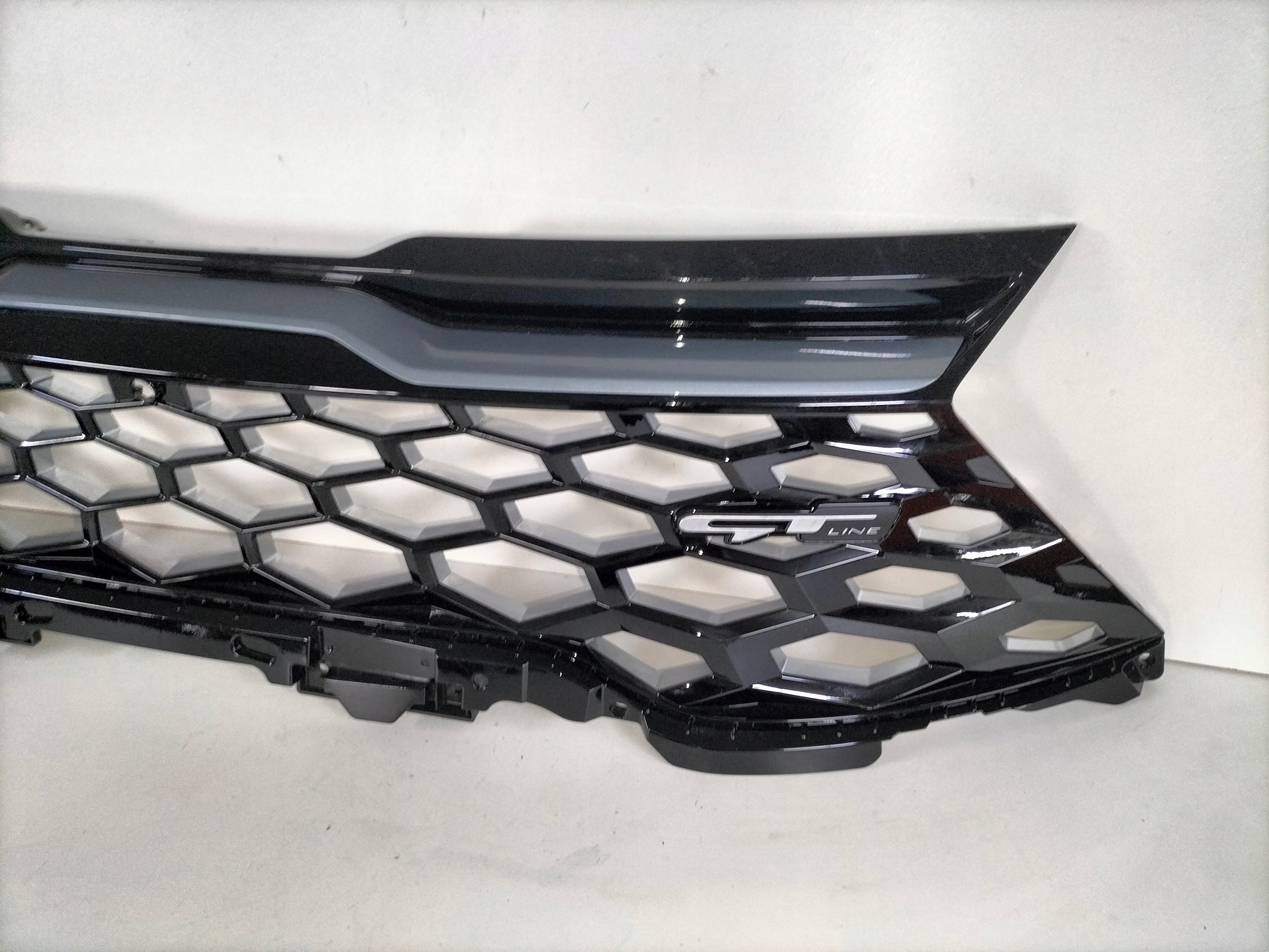 Kühlergrill Kia SPORTAGE FRONTGRILL 86351R2CB0 Kühlergitter