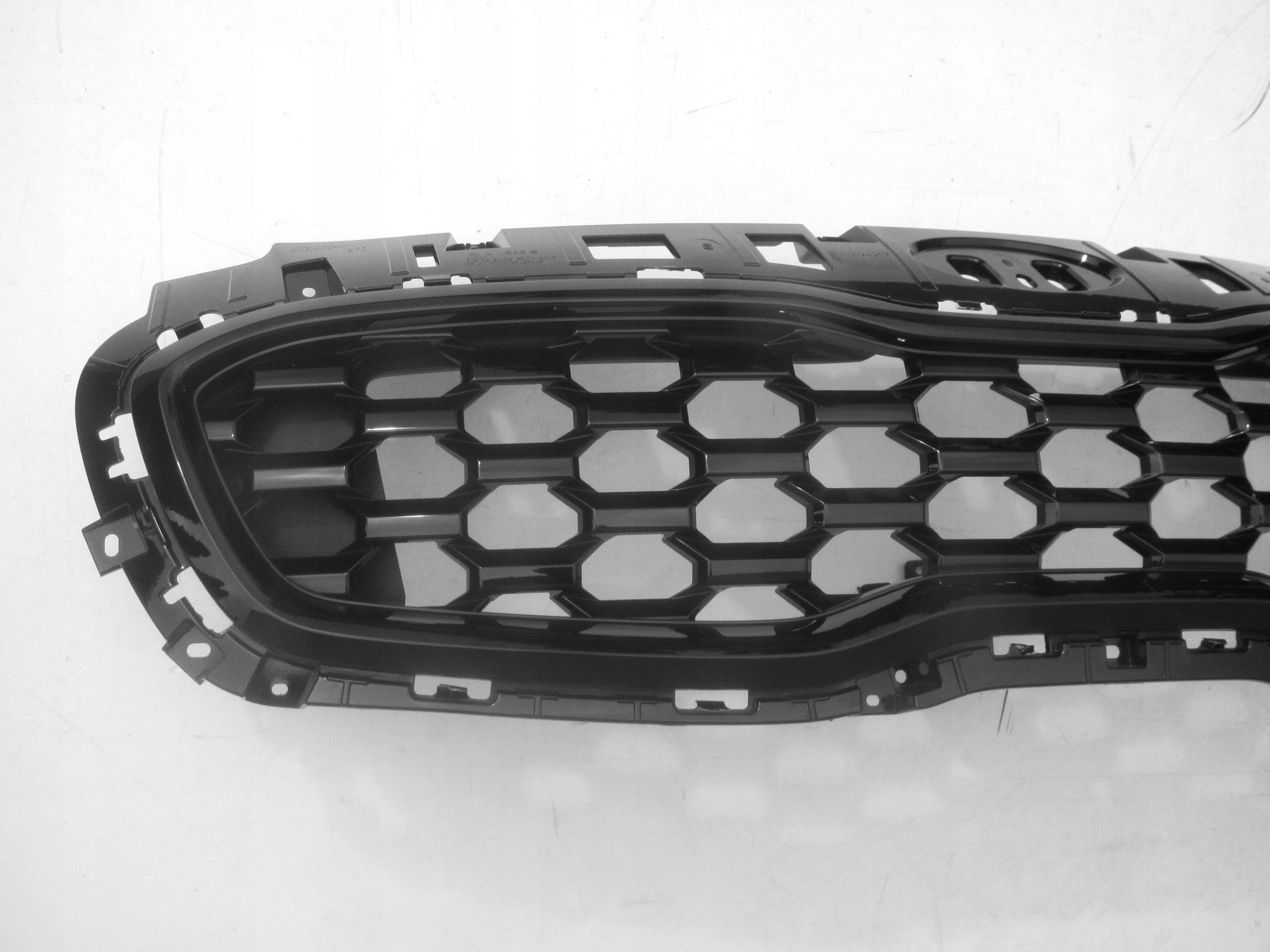 Kühlergrill Kia SPORTAGE FRONTGRILL 86350F1810 Kühlergitter