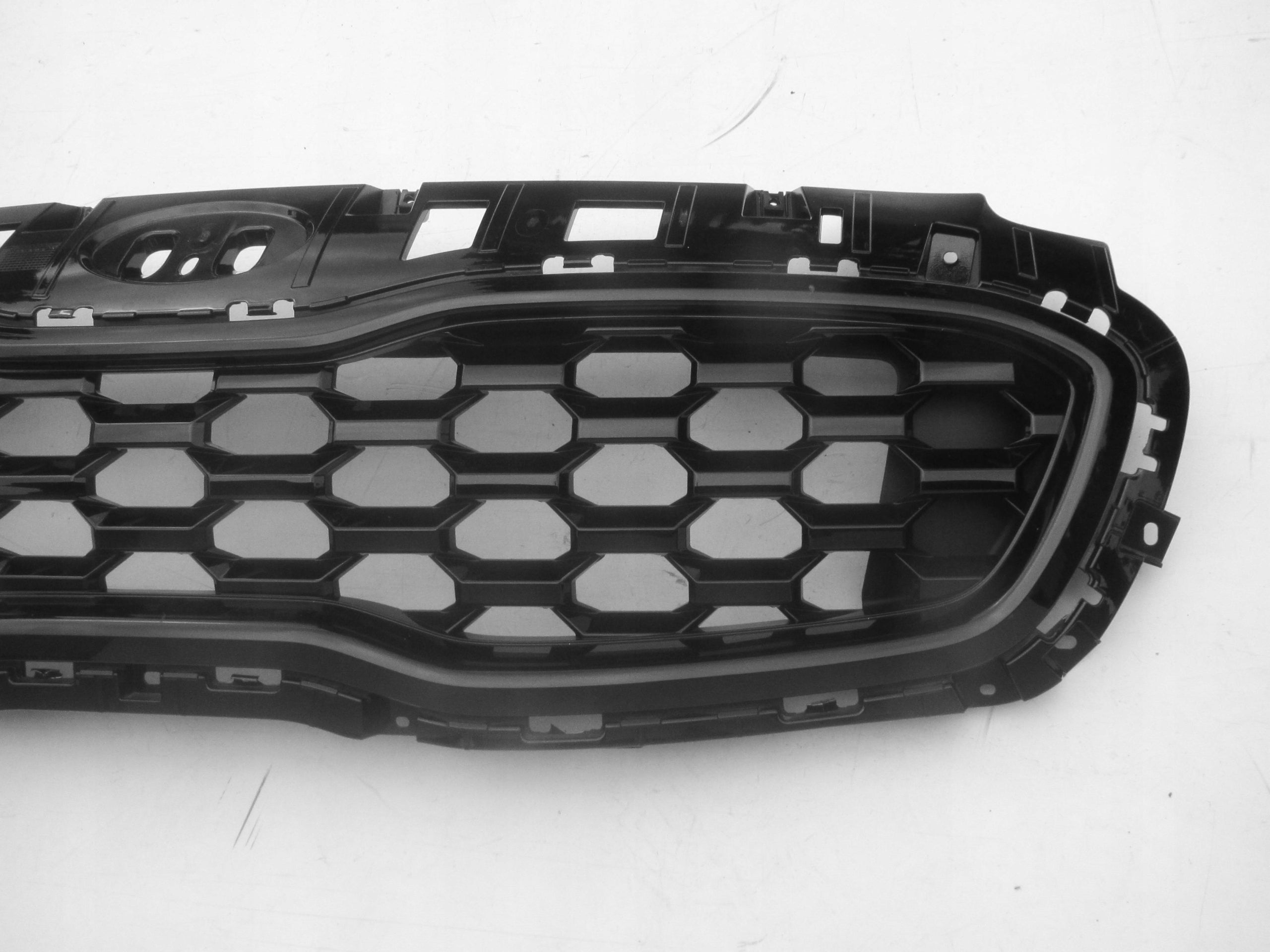 Kühlergrill Kia SPORTAGE FRONTGRILL 86350F1810 Kühlergitter